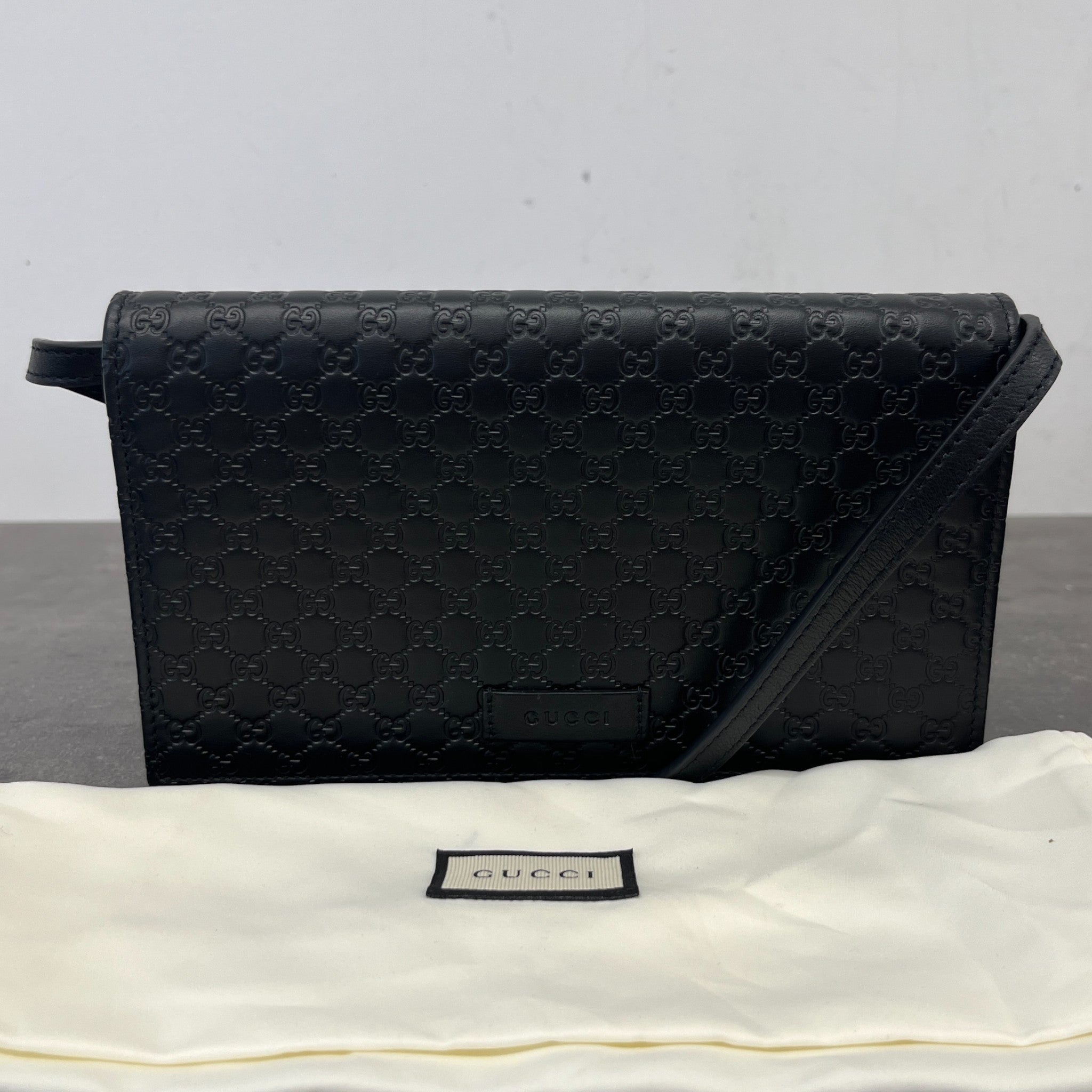 Women's Gg Supreme Microguccissima Handbag Black