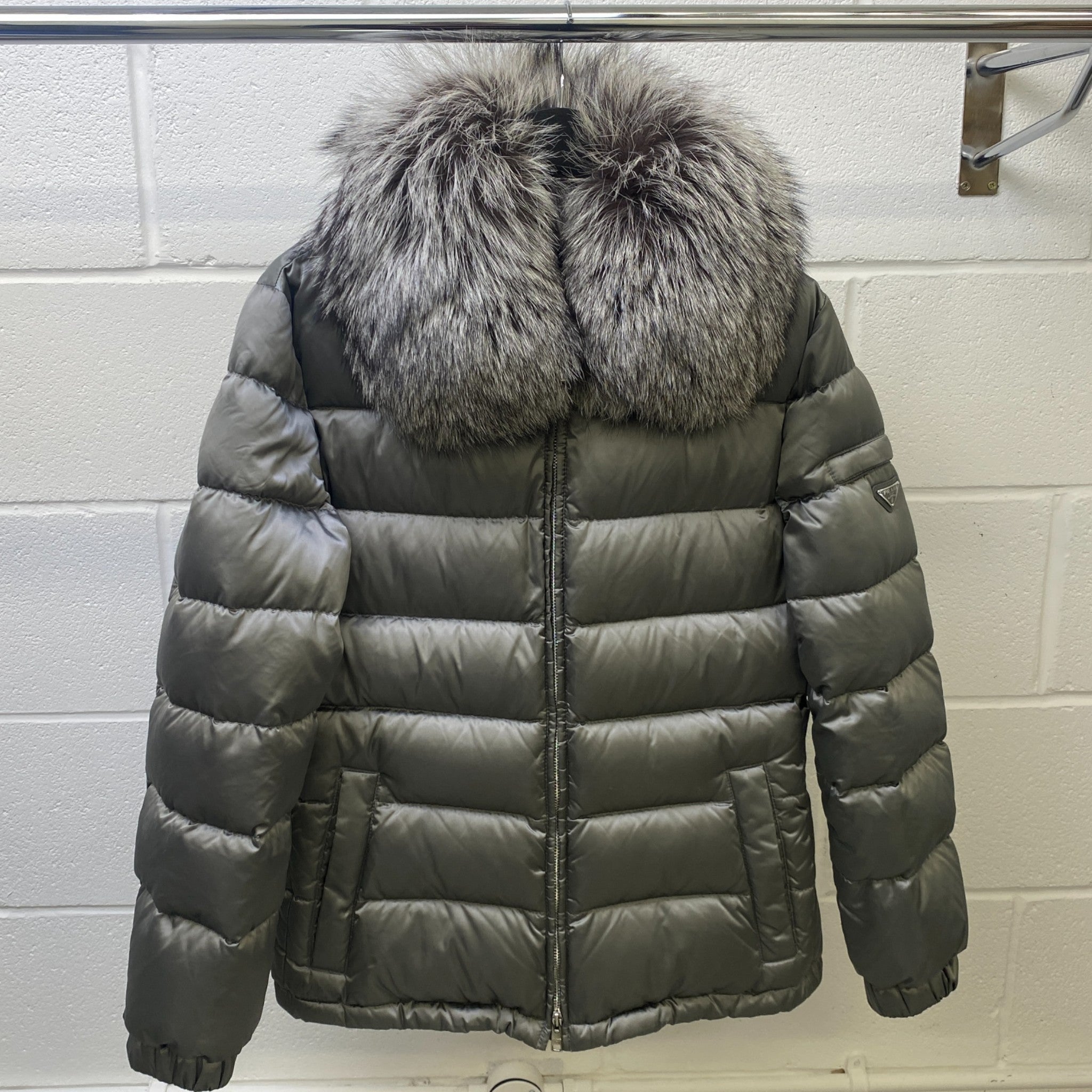 Women's Plaque Logo Down Jacket Grey Size 3 / UK 14