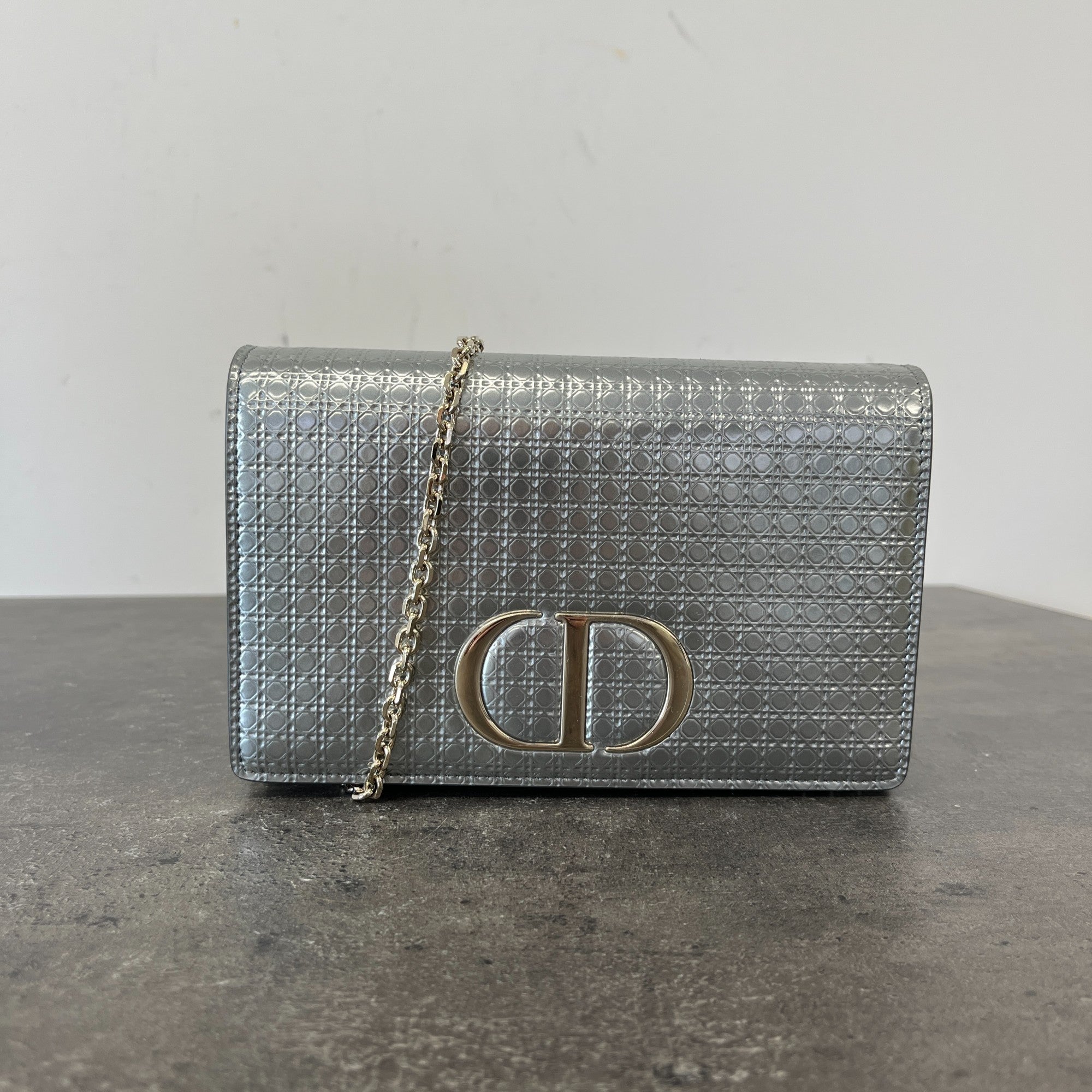 Women's 30 Montaigne Silver 2-In-1 Belt Bag Silver