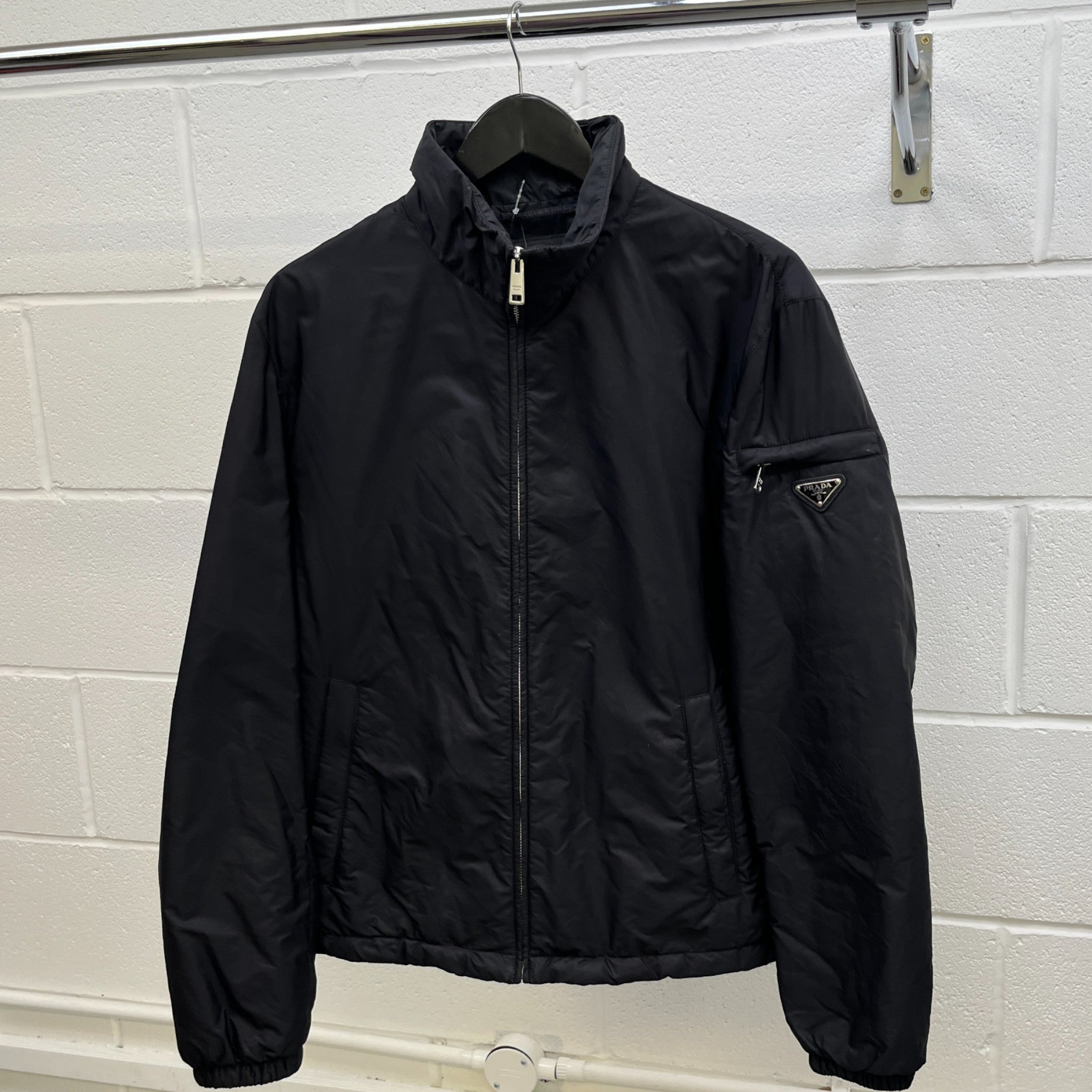 Men's Plaque Logo Re-Nylon Jacket Black Size IT 50 / L