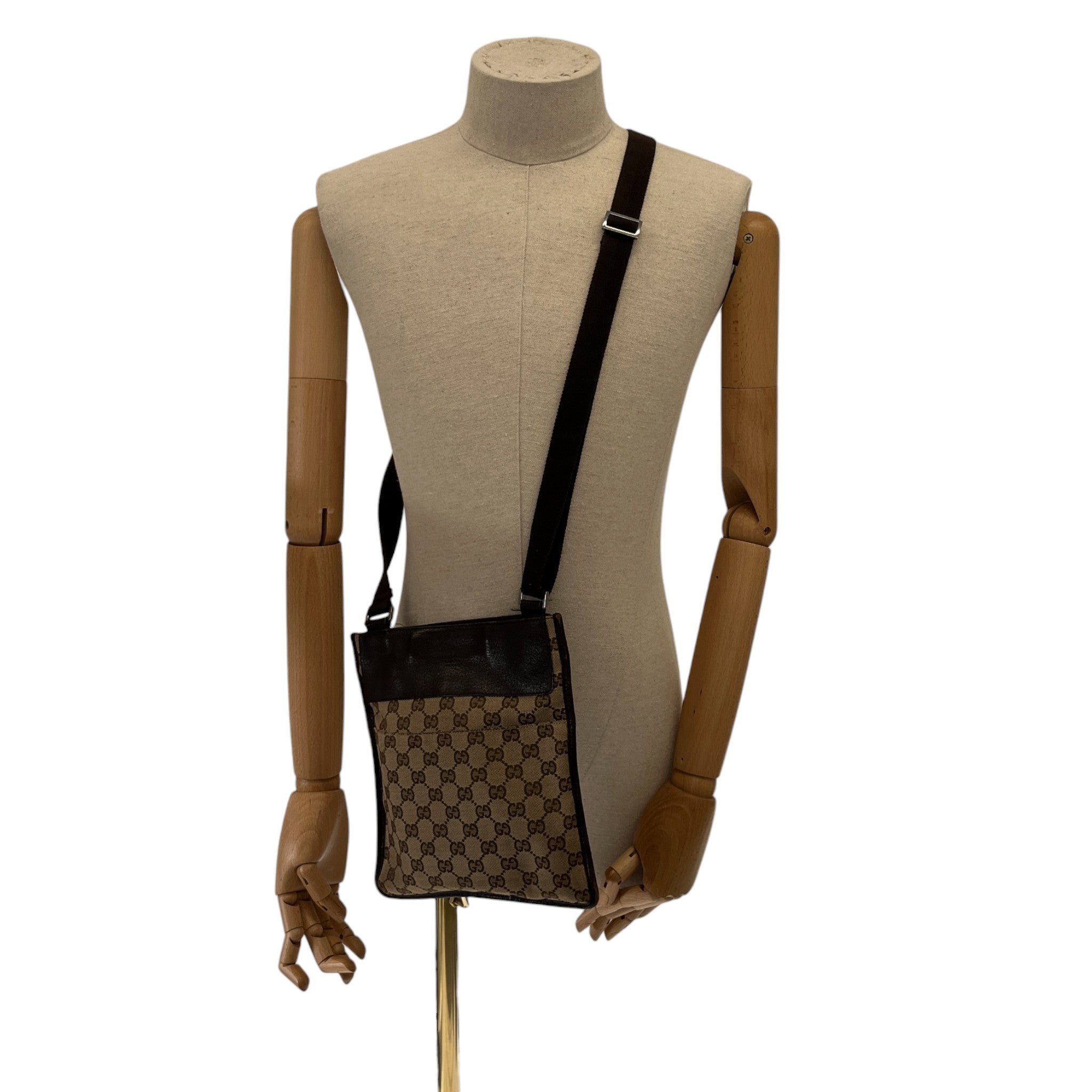 Women's Gg Supreme Messenger Bag Beige