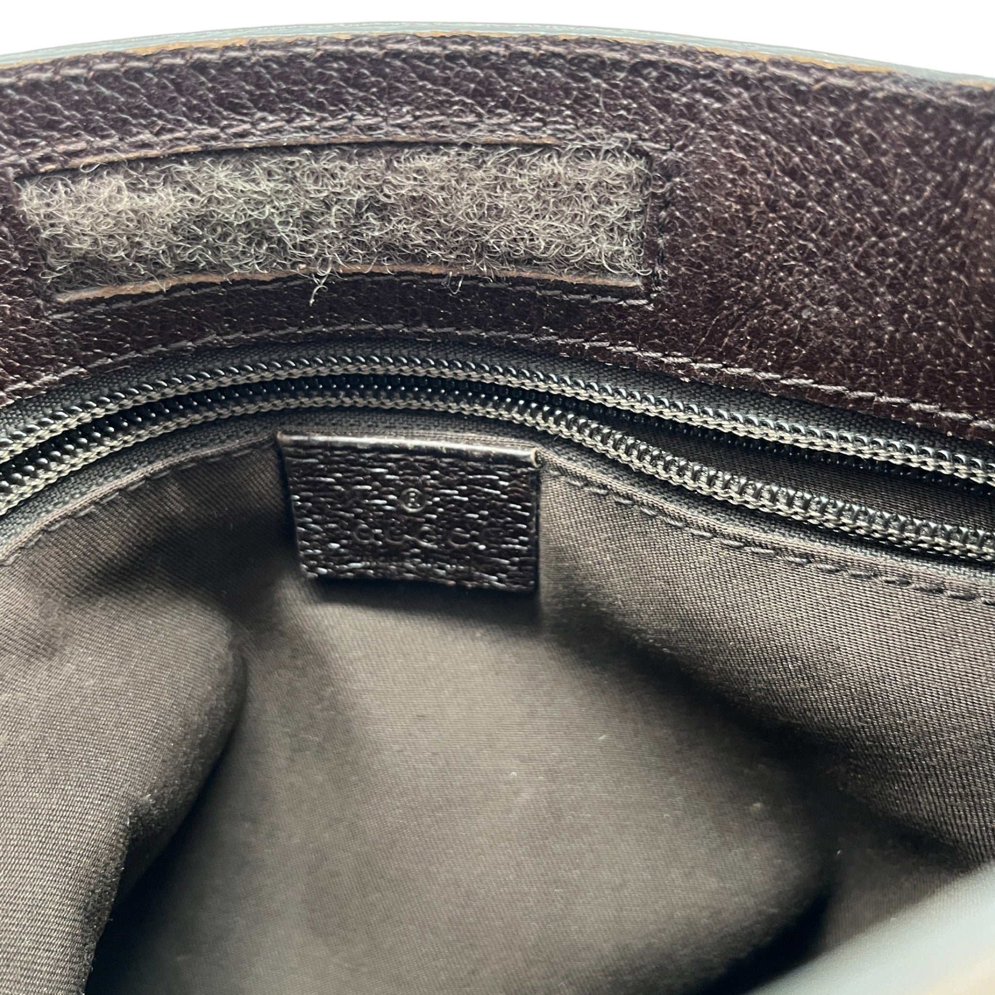 Women's Gg Supreme Messenger Bag Beige