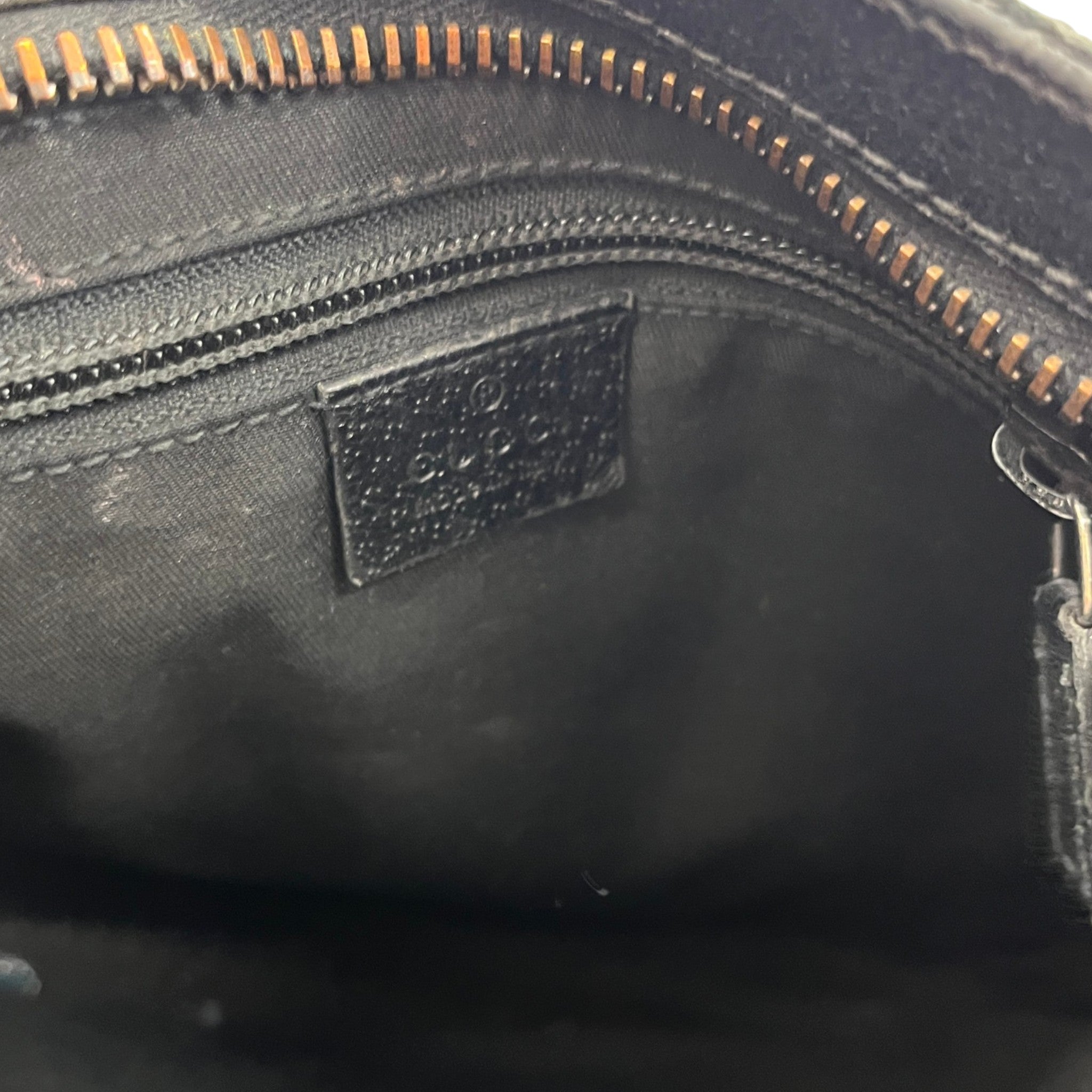 Men's Gg Supreme Crossbody Bag Black