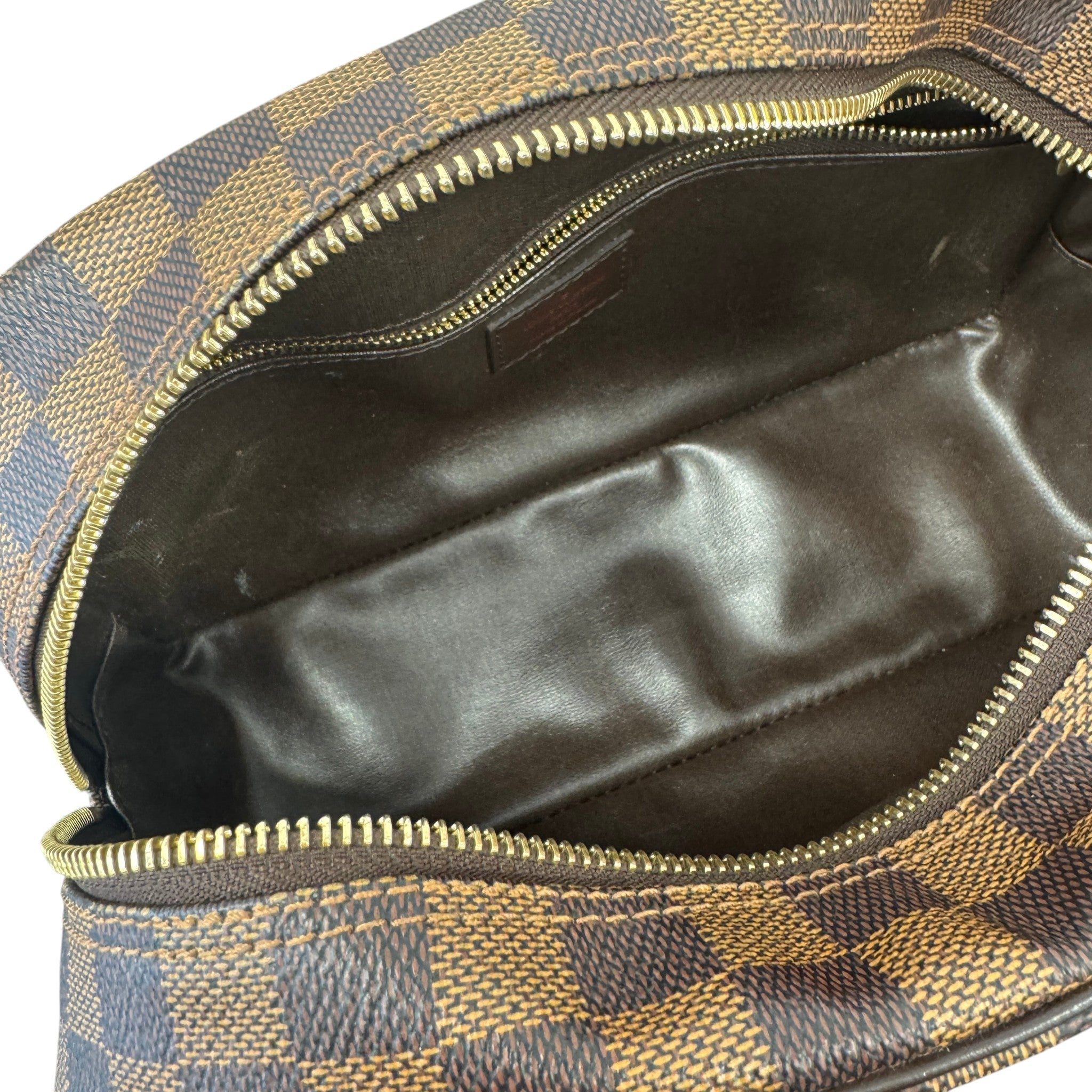 Men's Damier Ebene Trousse 25 Toiletry Bag Brown