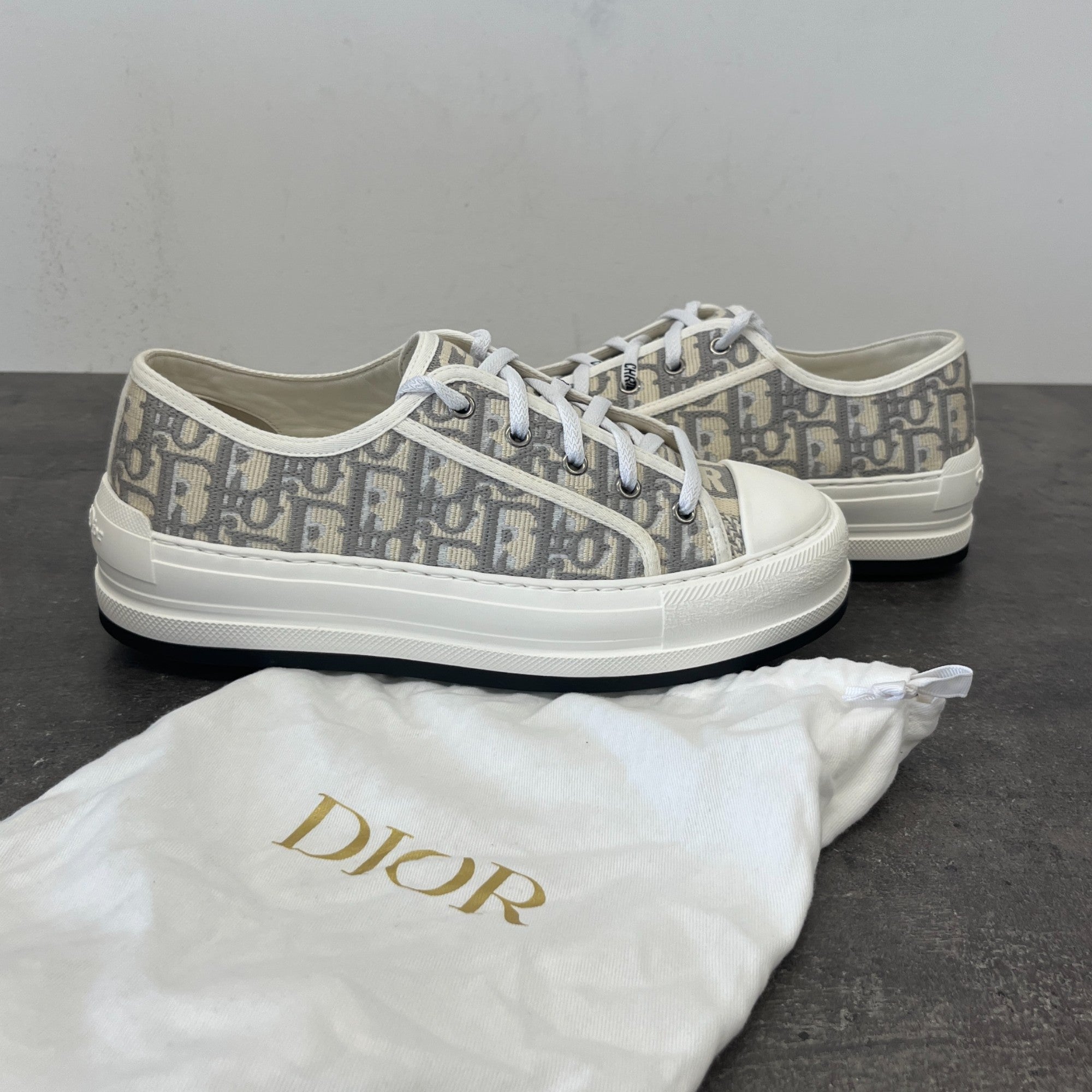 Women's Walk'N'Dior Oblique Embroidered Low Trainers Grey Size EU 39 / UK 6