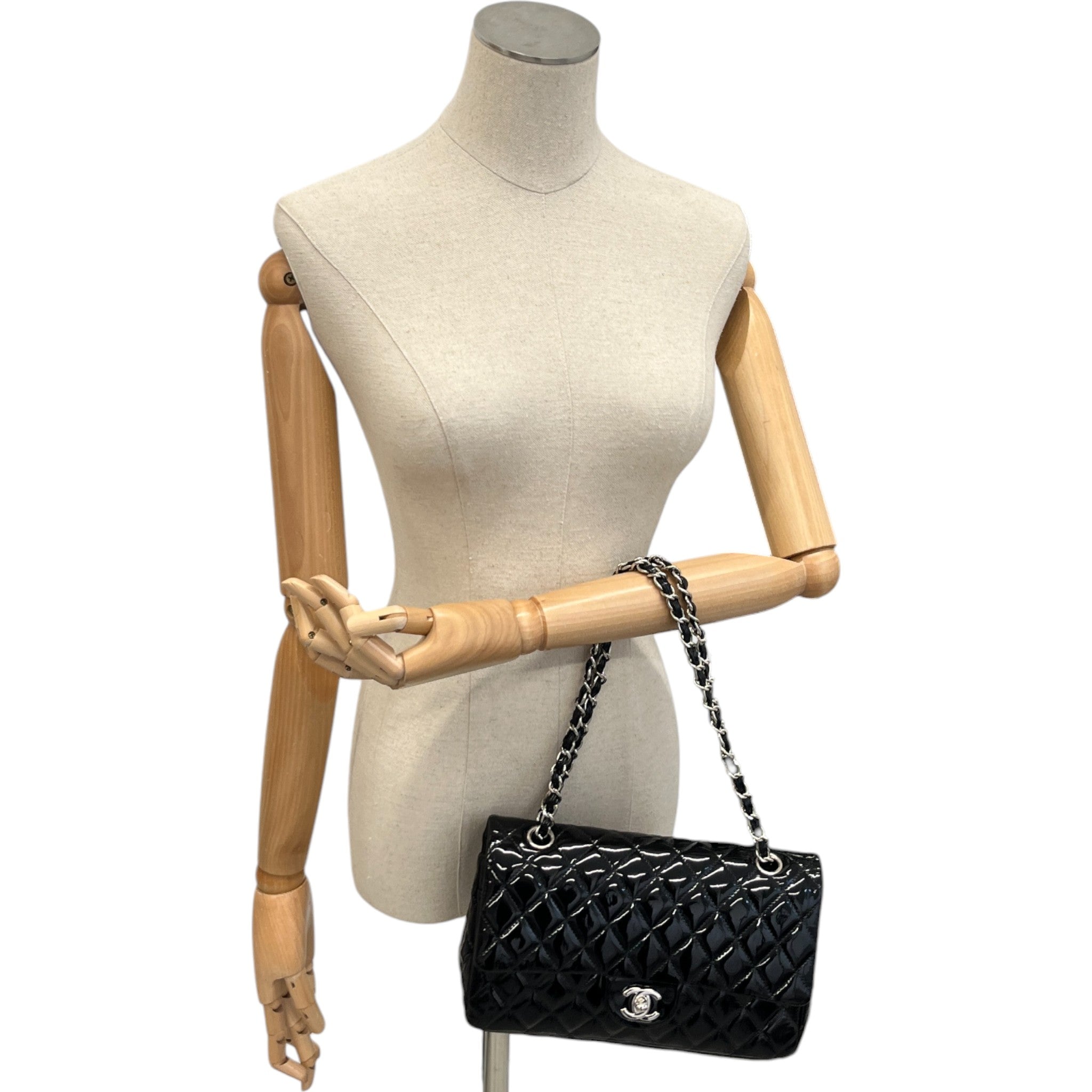 Women's Medium Classic Double Flap Handbag Black