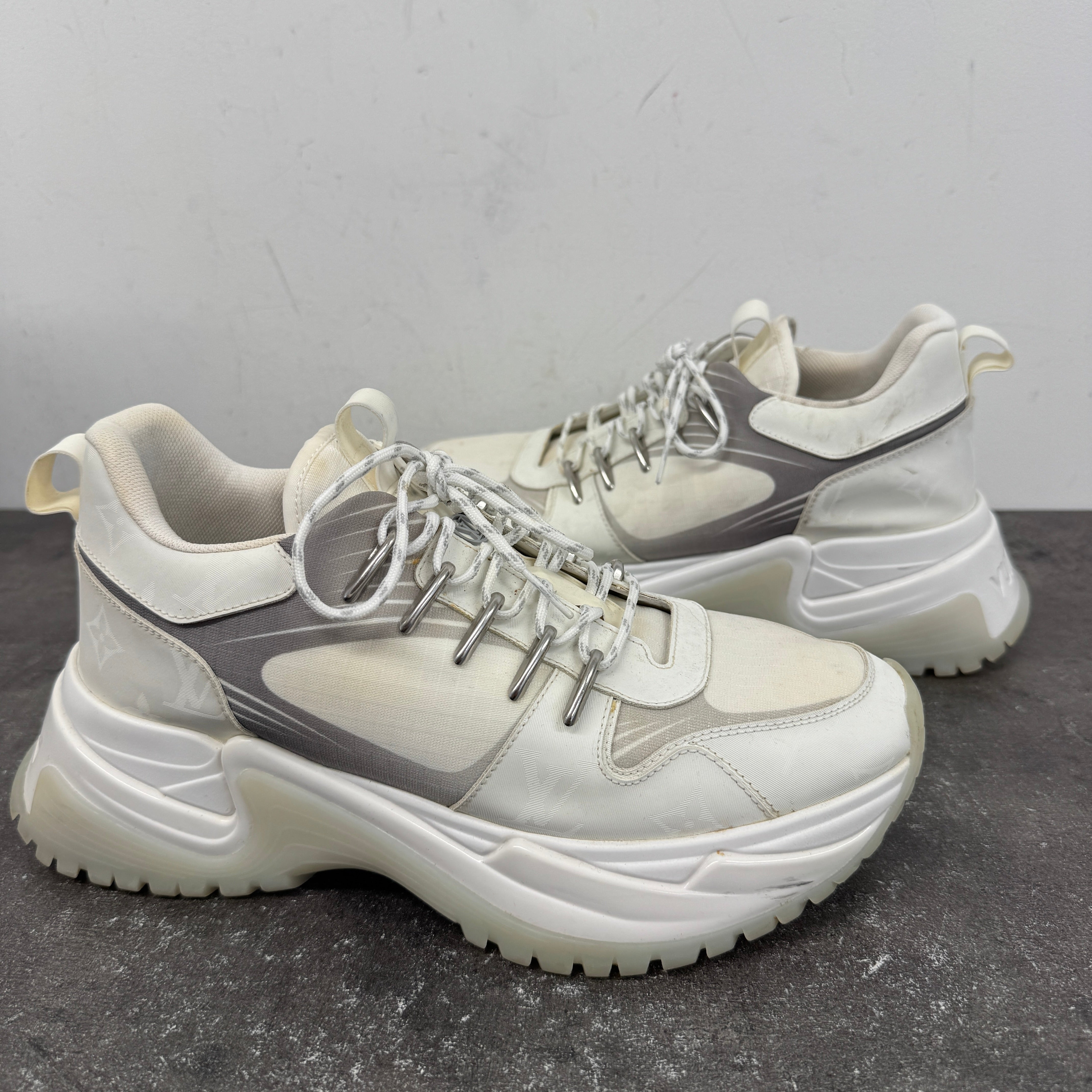 Men's Pulse Monogram Low Trainers White Size EU 40 / UK 6