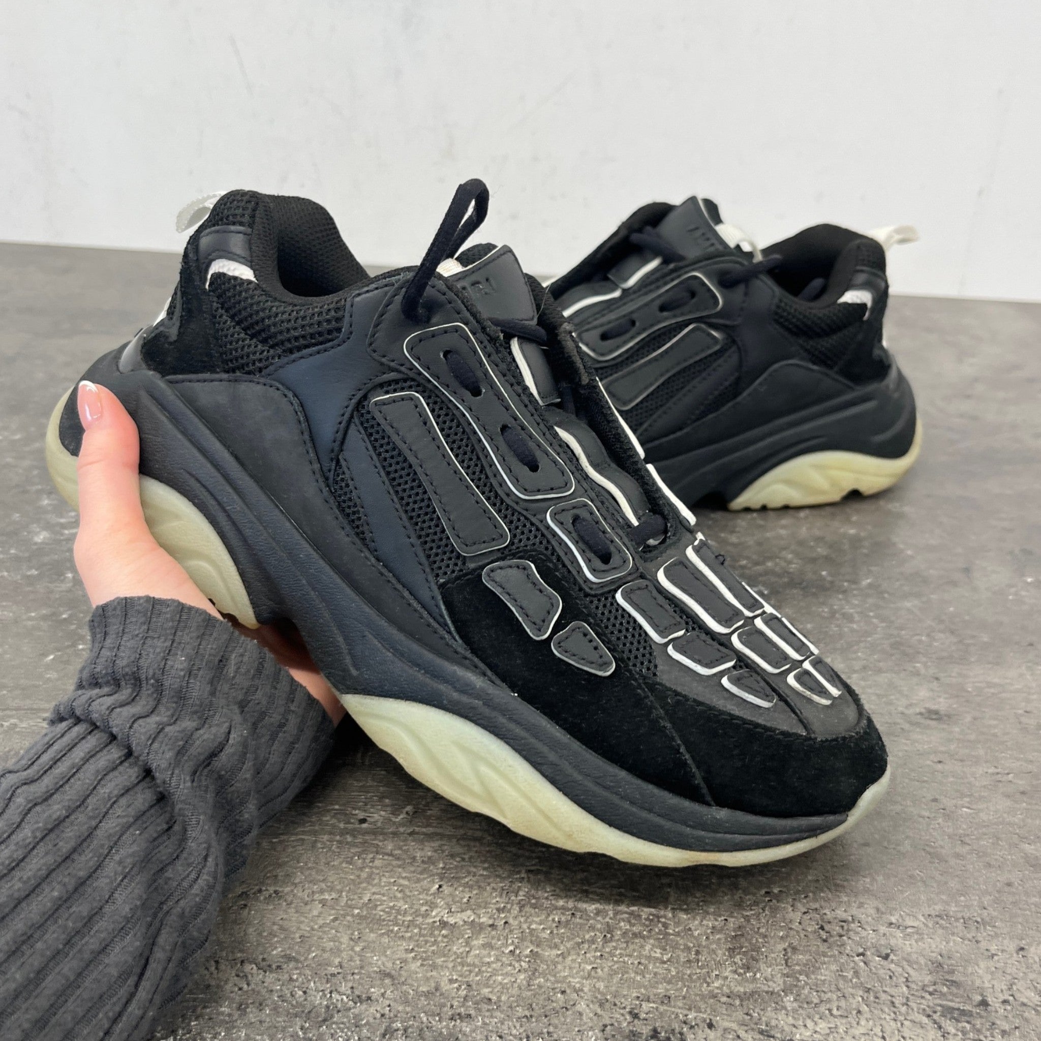 Men's Bone Runner Low Trainers Black Size EU 41 / UK 7