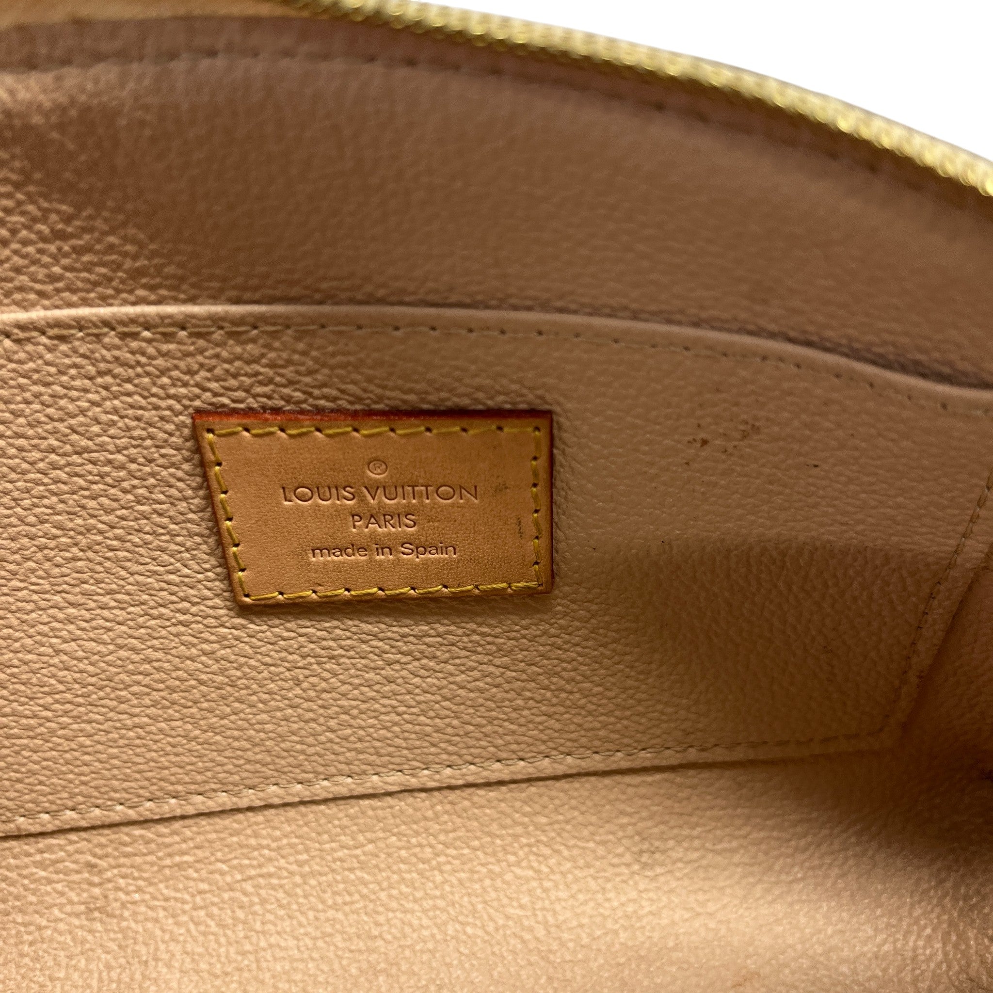 Women's Damier Azur Cosmetic Pouch White