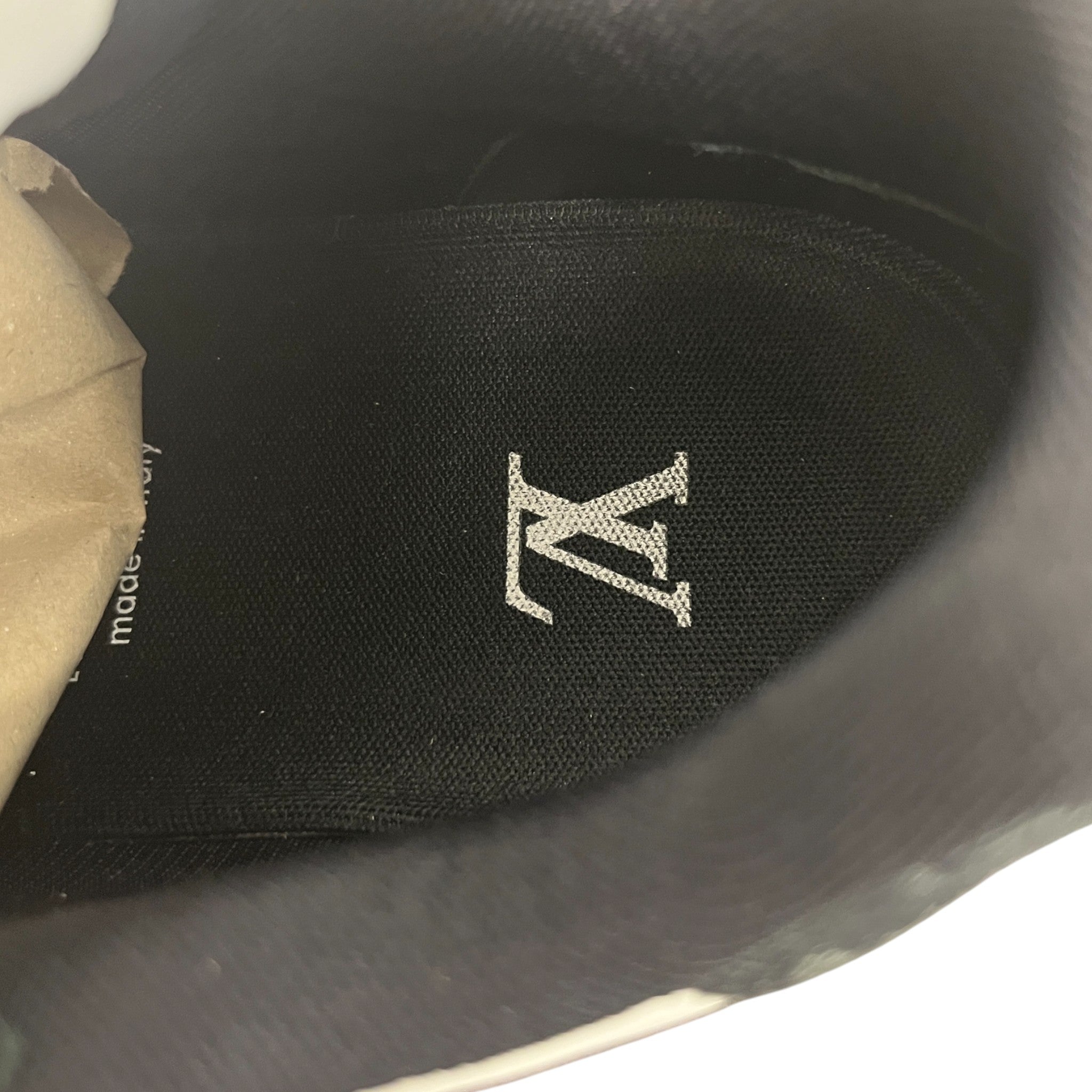 Men's Lv Velcro Strap Low Trainers Black Size EU 42.5 / UK 8.5