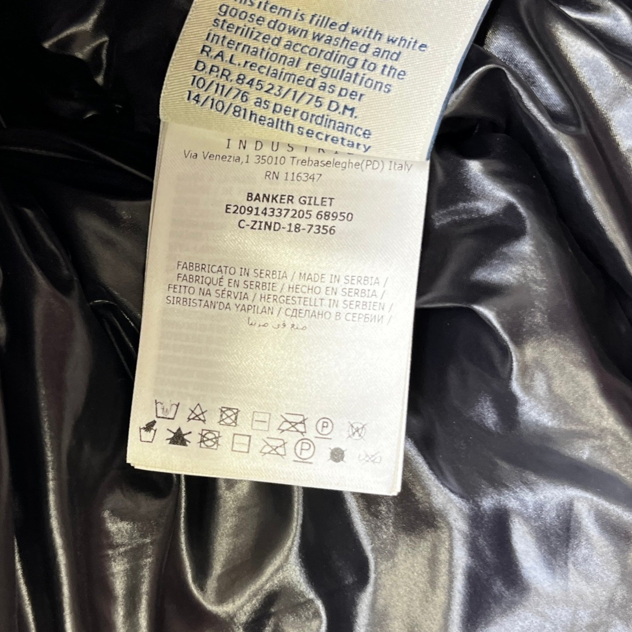 Men's Banker Gilet Black Size 6 / XXXL