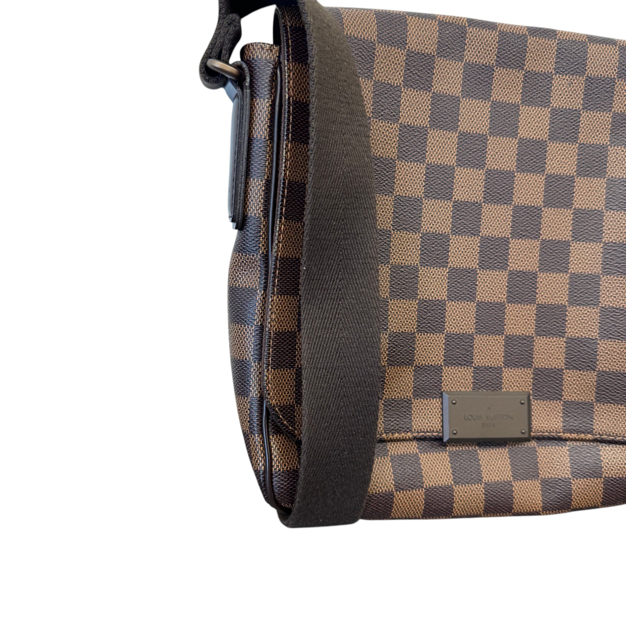 Men's Damier Ebene Canvas District Pm Messenger Bag Brown