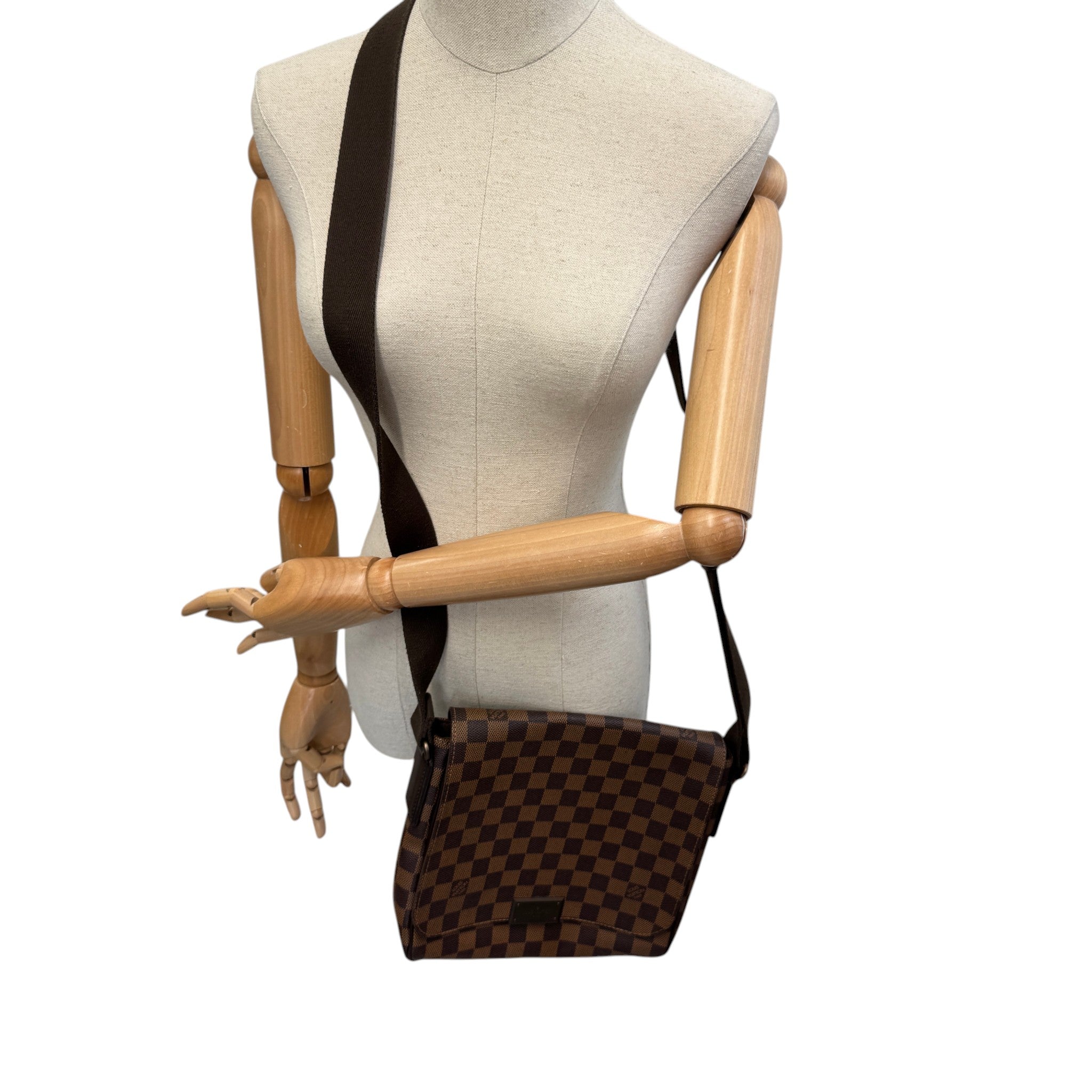 Men's Damier Ebene Canvas District Pm Messenger Bag Brown