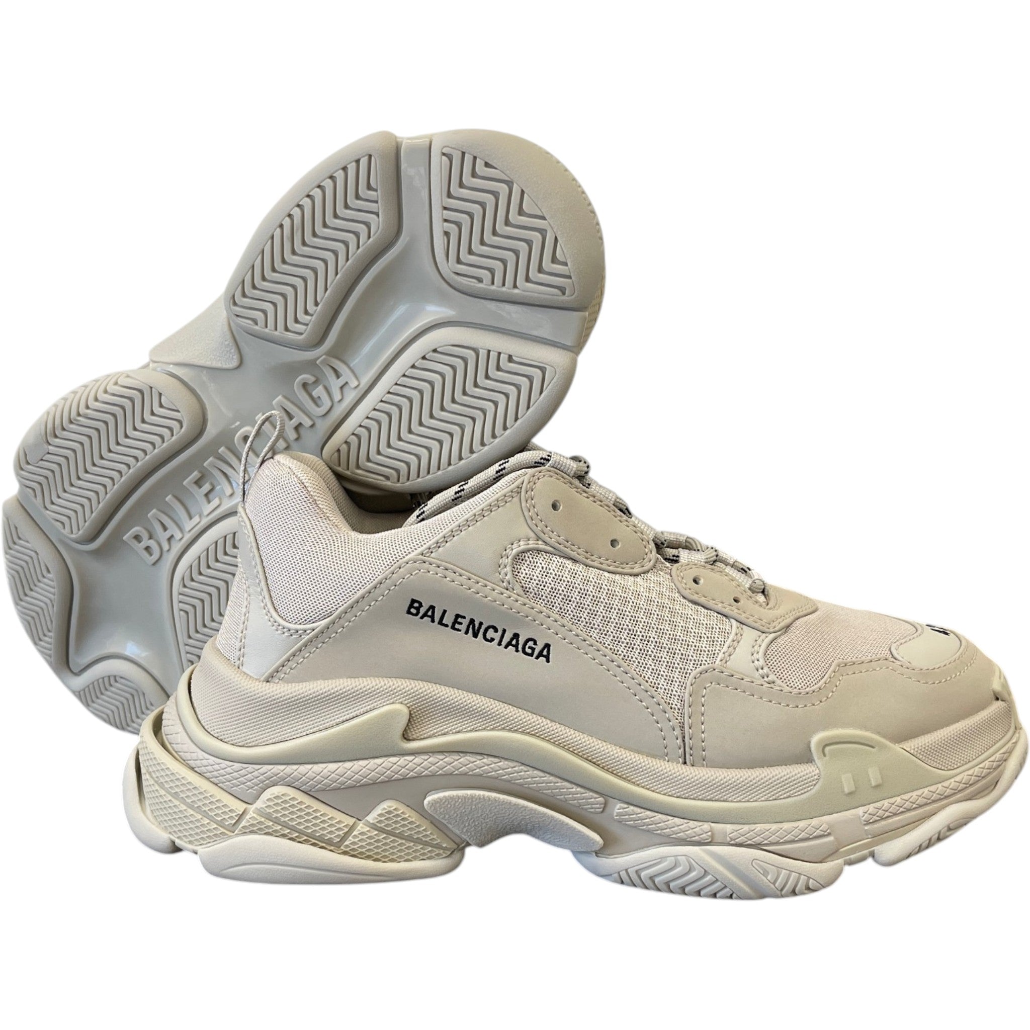 Men's Triple S Low Trainers Beige Size EU 42 / UK 8