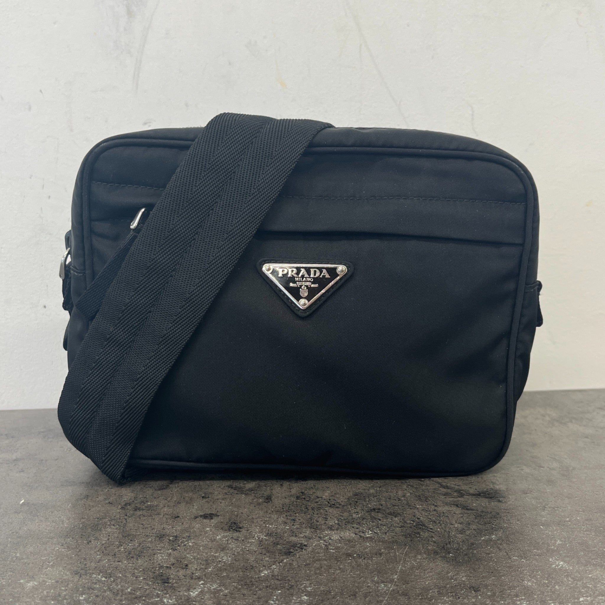 Men's Plaque Logo Re-Nylon Belt Bag Black