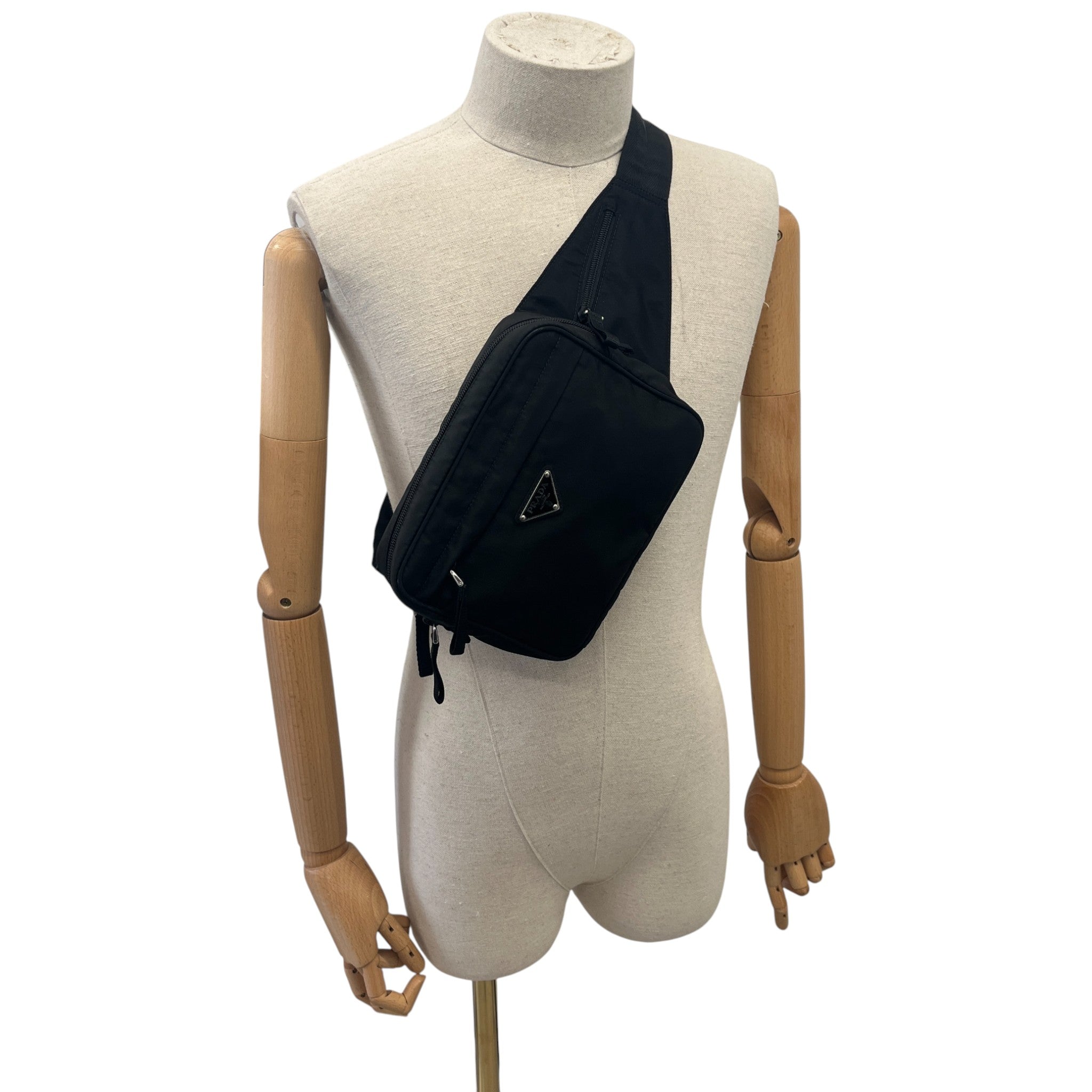 Men's Plaque Logo Re-Nylon Belt Bag Black