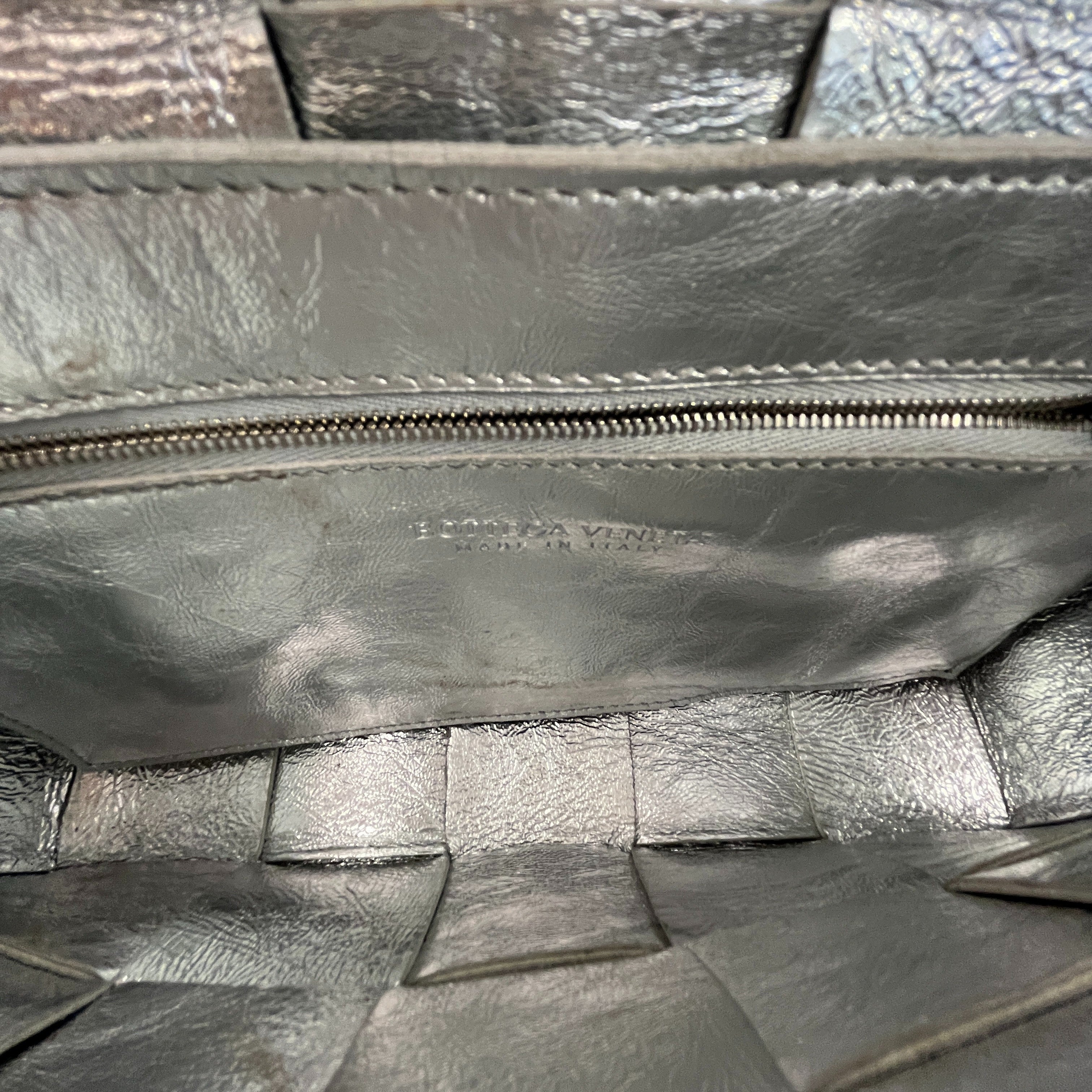 Women's Cassette Intrecciato Metallic Bag Silver