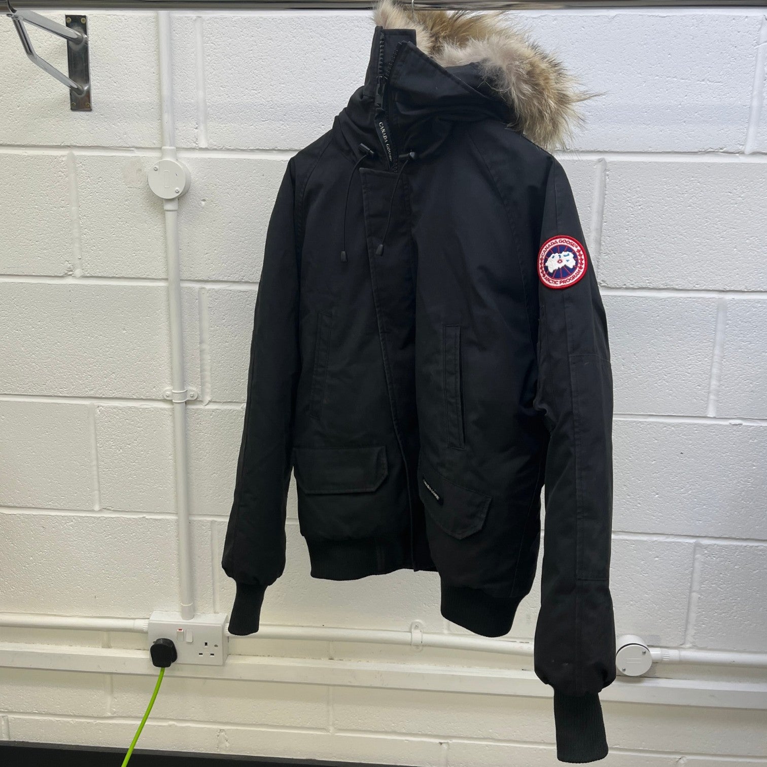 Men's Chilliwack Bomber Down Jacket Black Size S