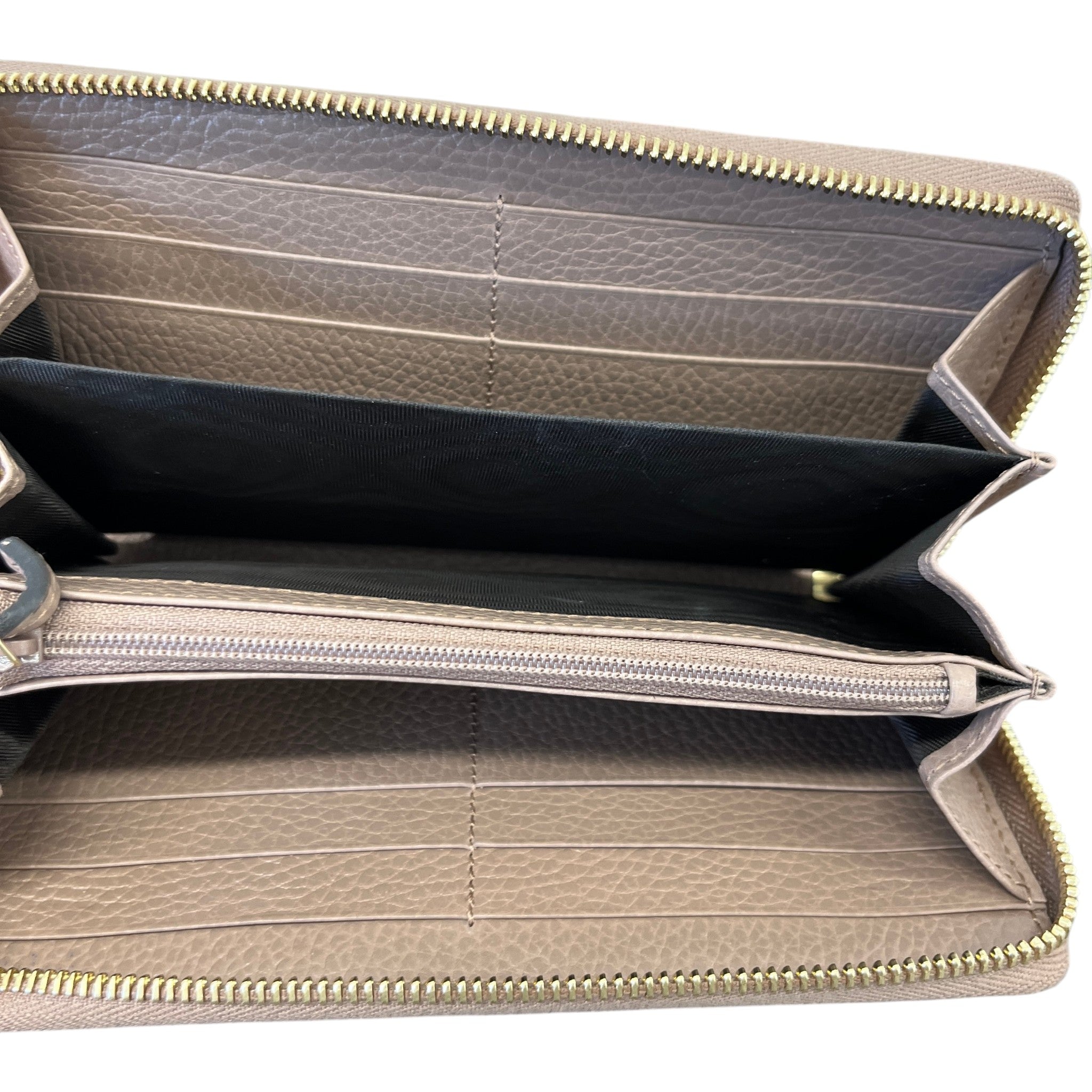 Women's Gg Marmont Purse Beige