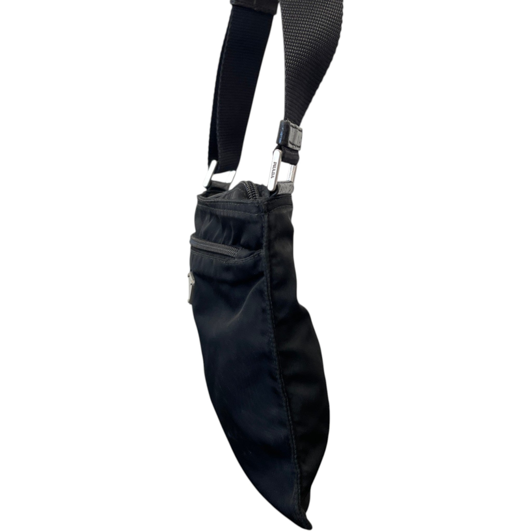 Men's Re-Nylon Plaque Logo Messenger Bag Black