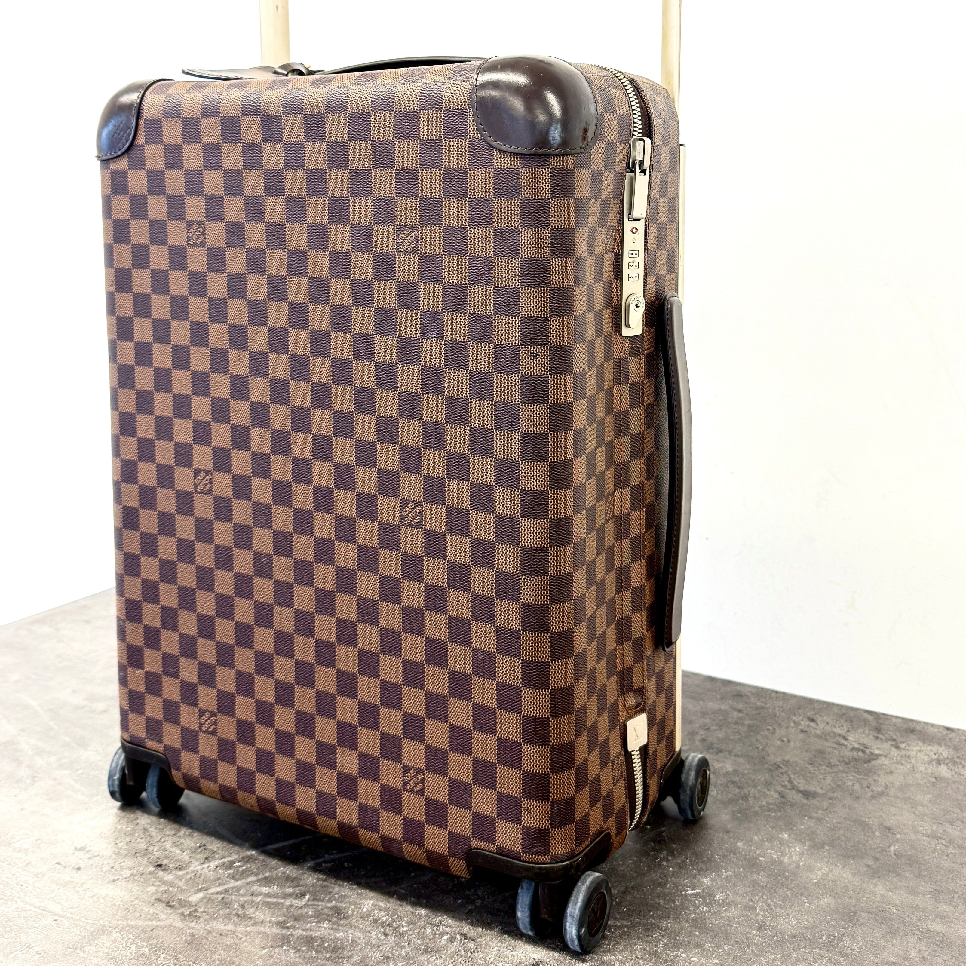 Horizon 55 Suitcase Brown