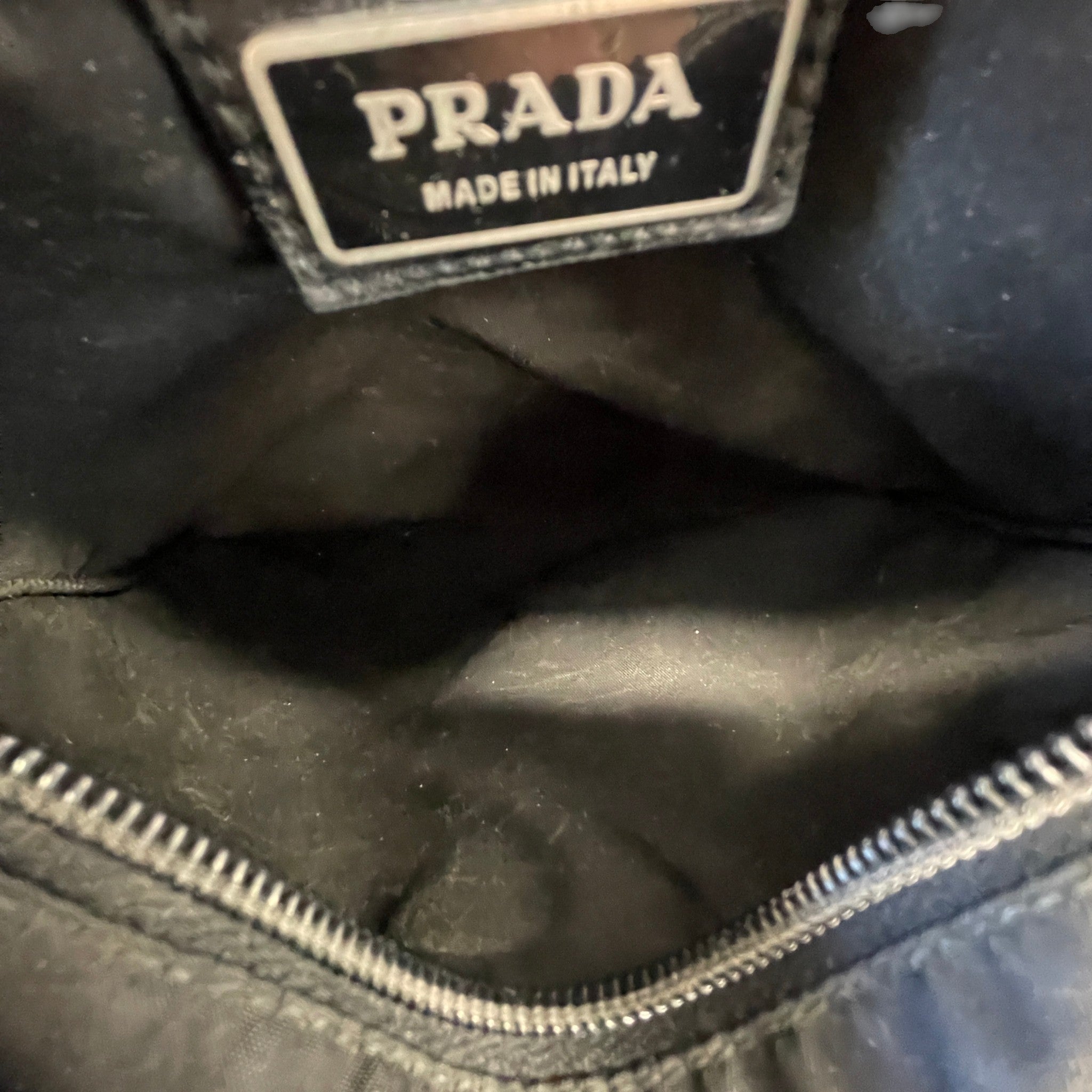 Men's Re-Nylon Plaque Logo Messenger Bag Black