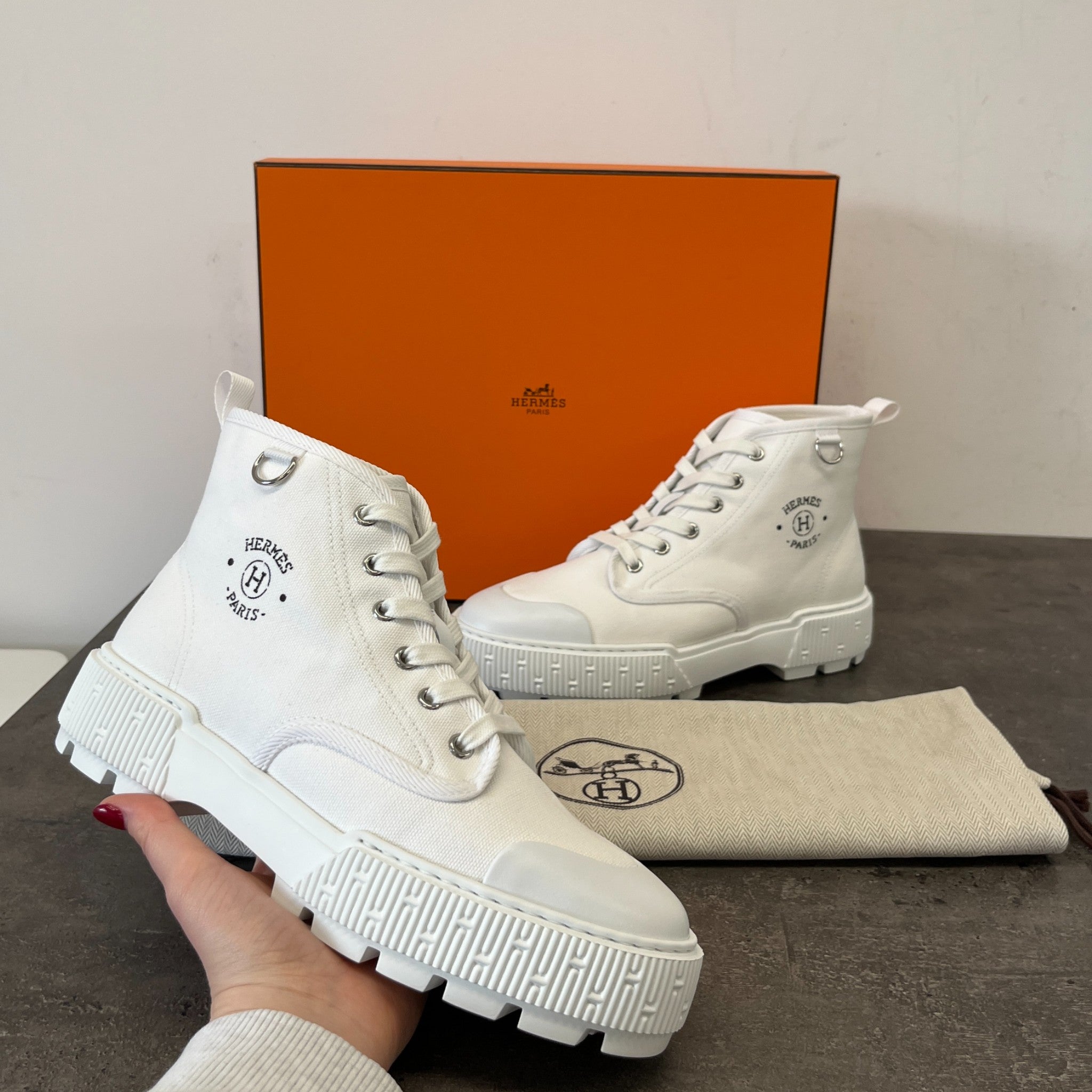 Women's Itineraire Canvas Ankle High Trainers White Size EU 38 / UK 5