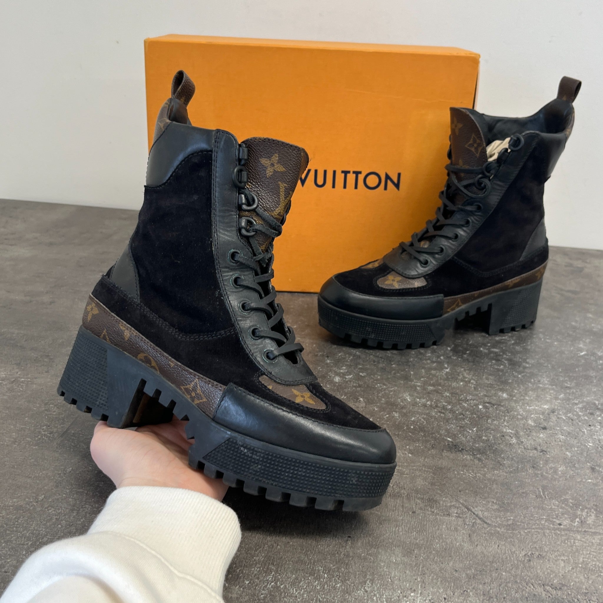 Women's Laureate Desert Boots Black Size EU 37 / UK 4