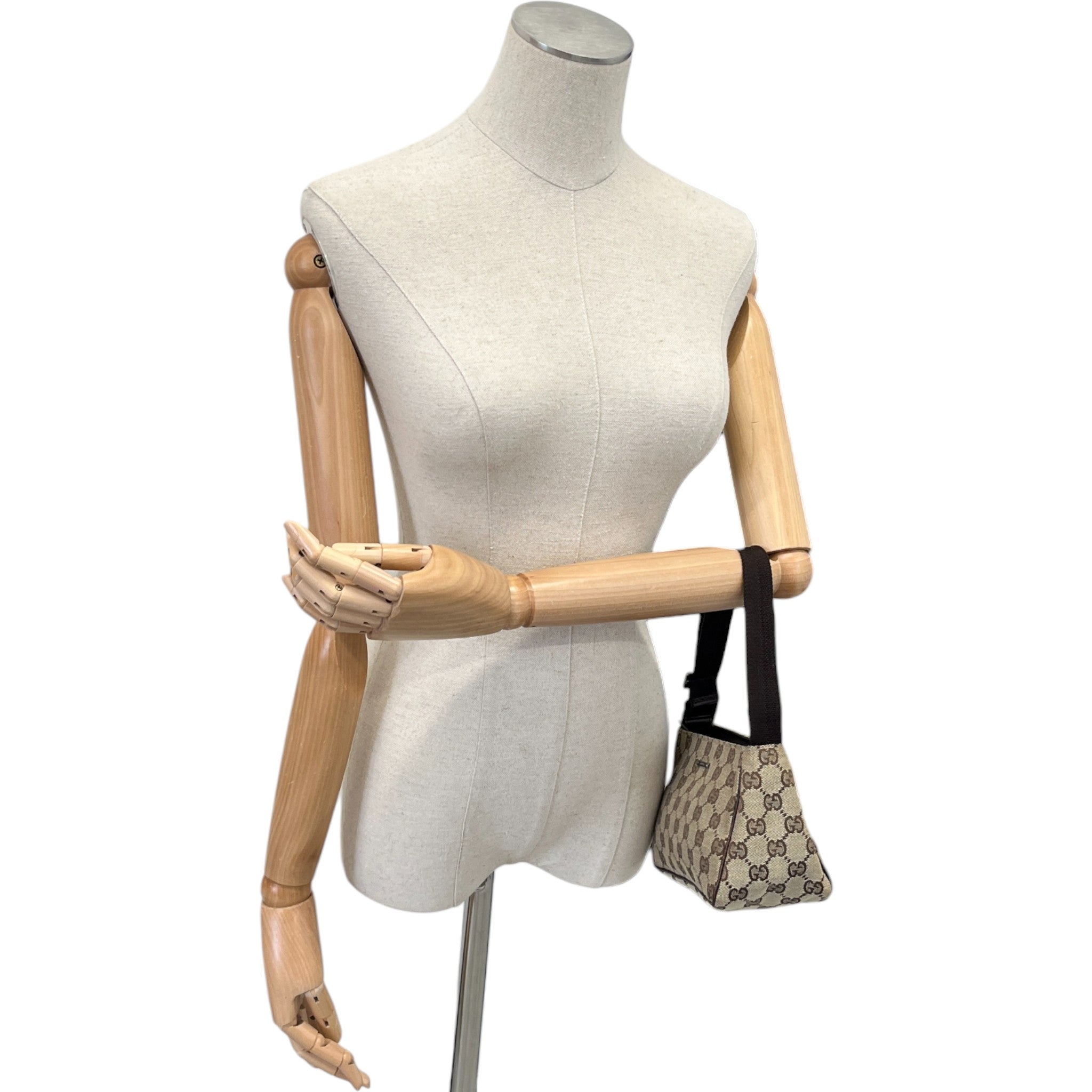 Women's Gg Supreme Pochette Bag Beige