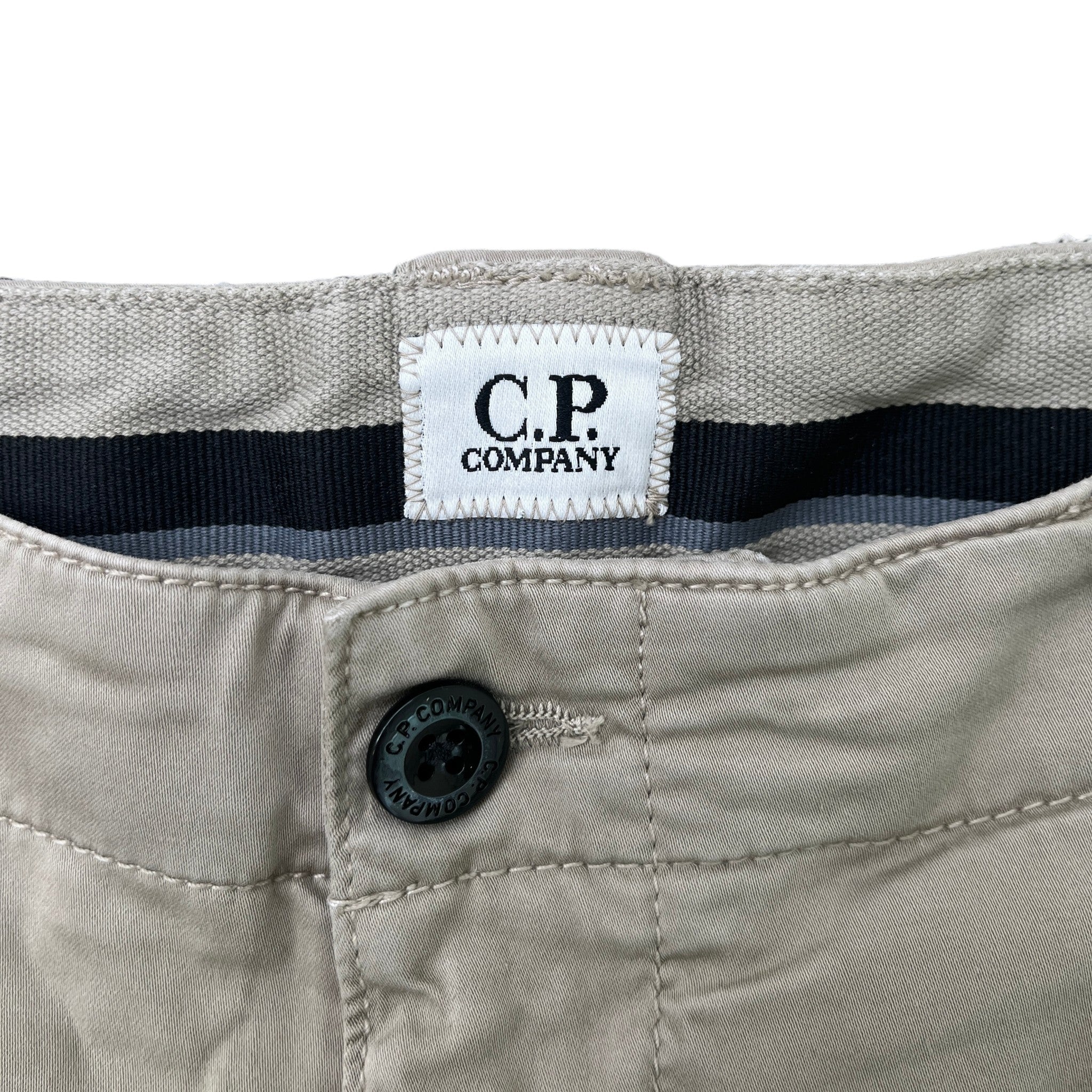 Men's Sateen Cargo Shorts Beige Size IT 52 / UK 36