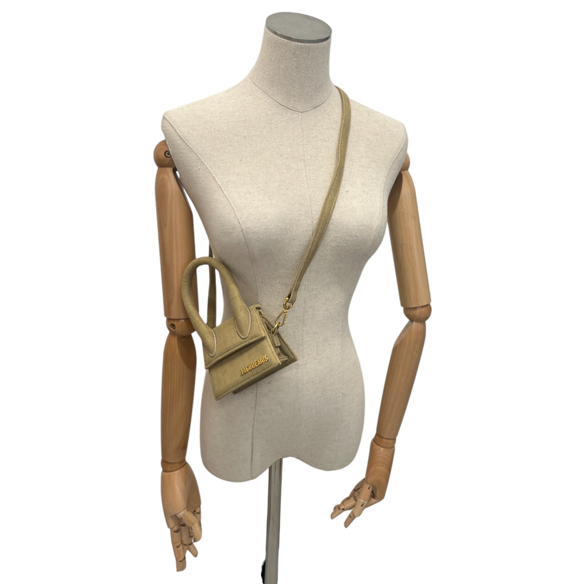 Women's Le Chiquito Mini Handbag Nude