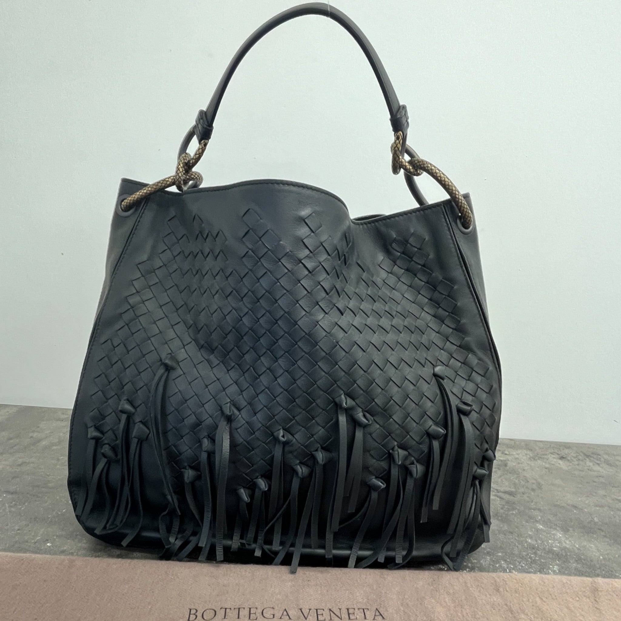 Women's Intrecciato Brio Loop Bag Black