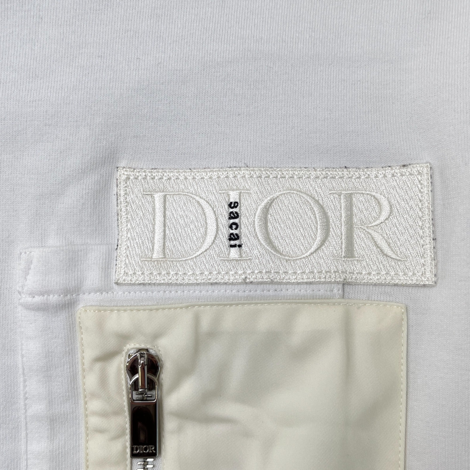 Men's Embroidered Logo T-Shirt White Size XS