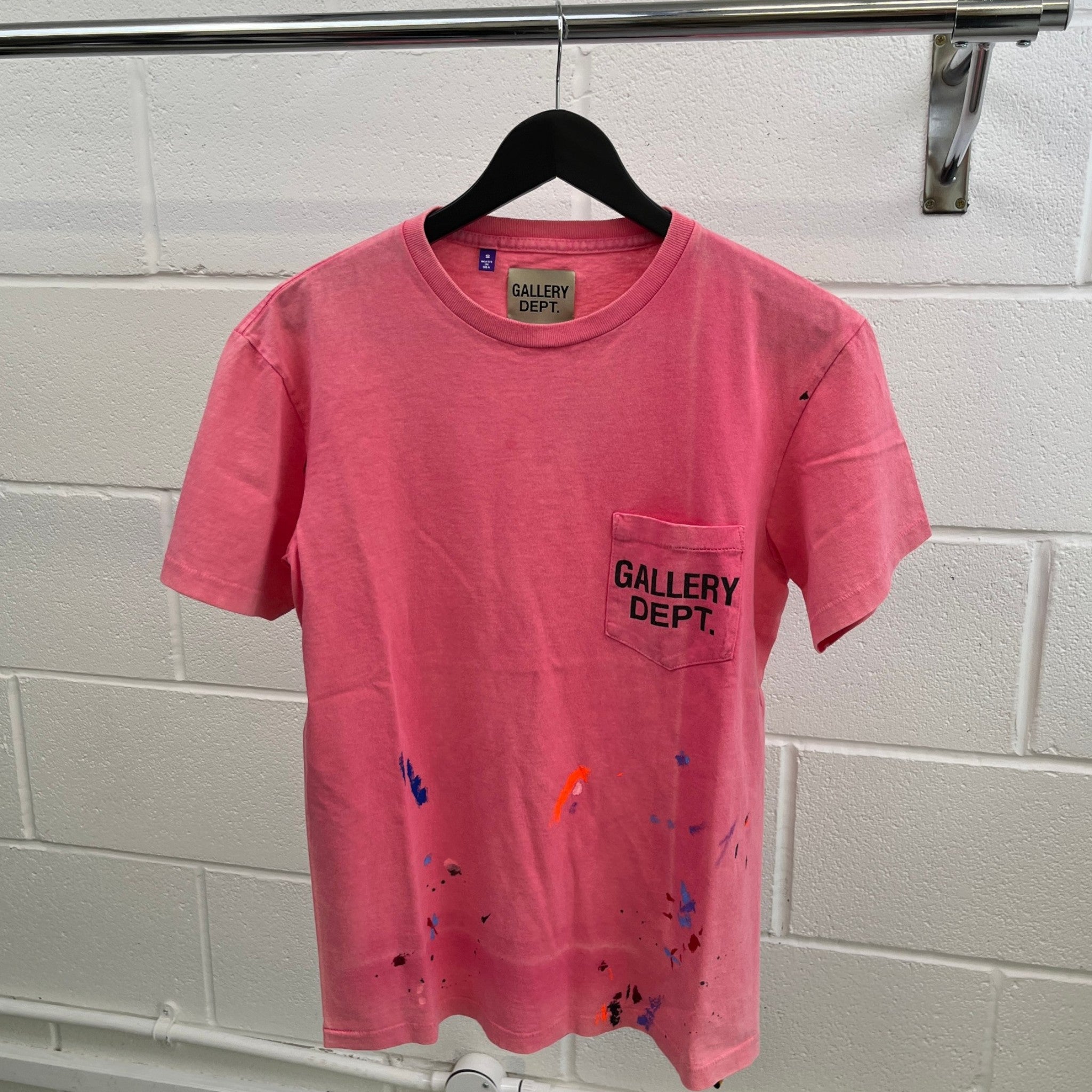 Men's Vintage Logo Painted T-Shirt Pink Size S