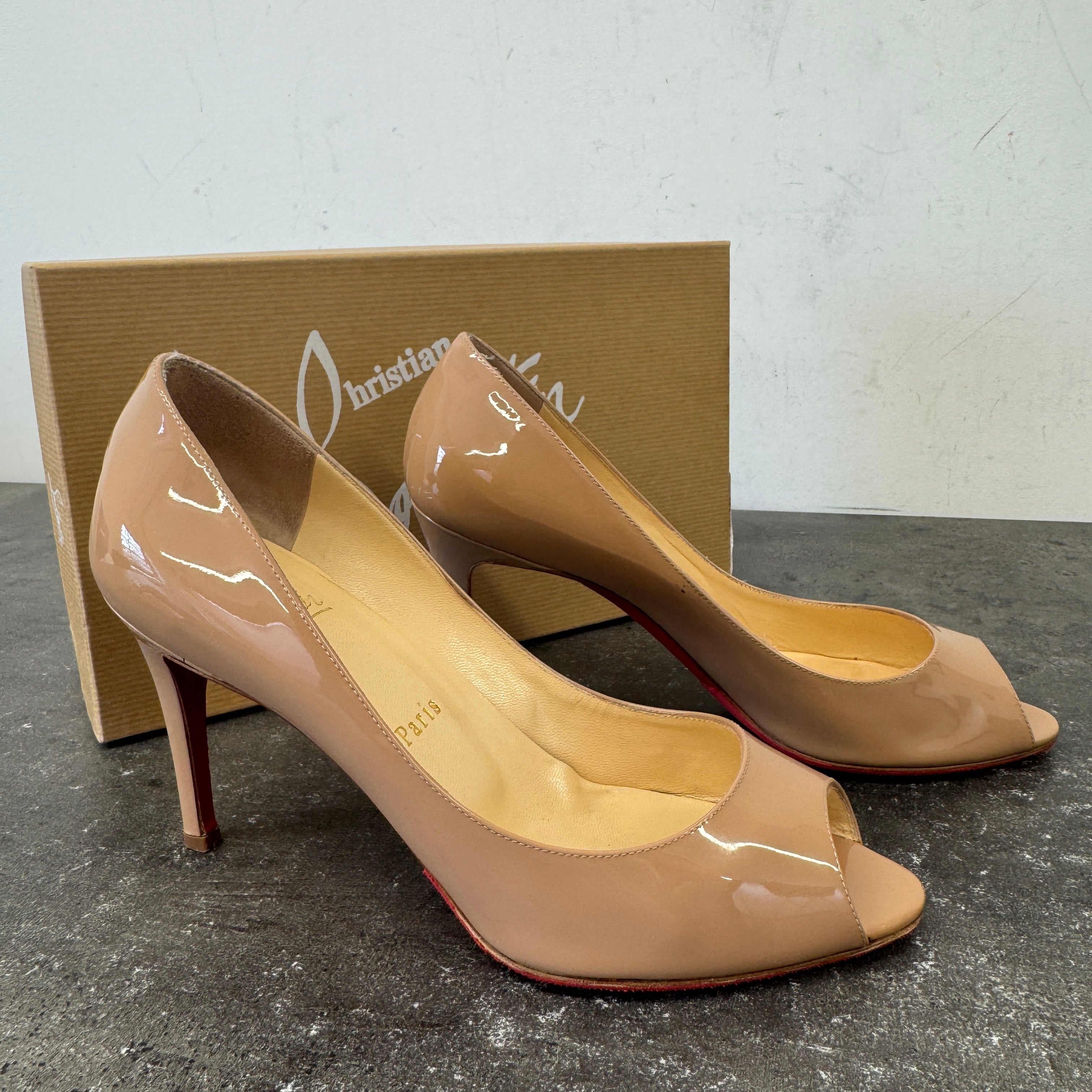 Women's Simple Pumps Heels Beige Size EU 38.5 / UK 5.5