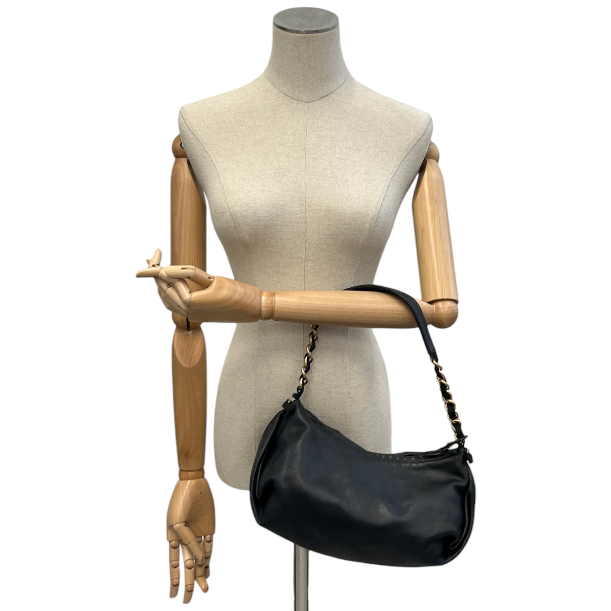 Women's Chain Strap Handbag Black