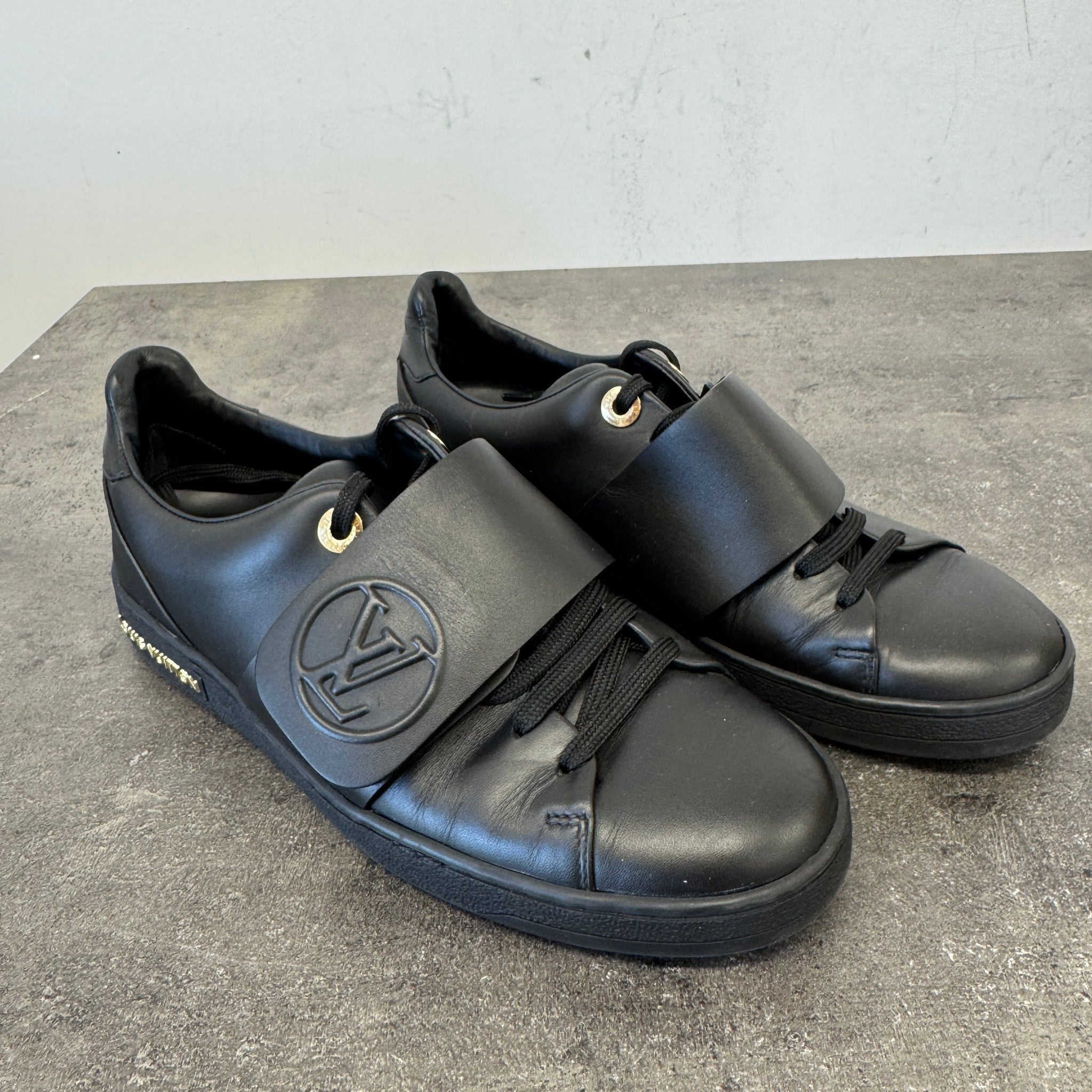 Women's Frontrow Low Trainers Black Size EU 35.5 / UK 2.5