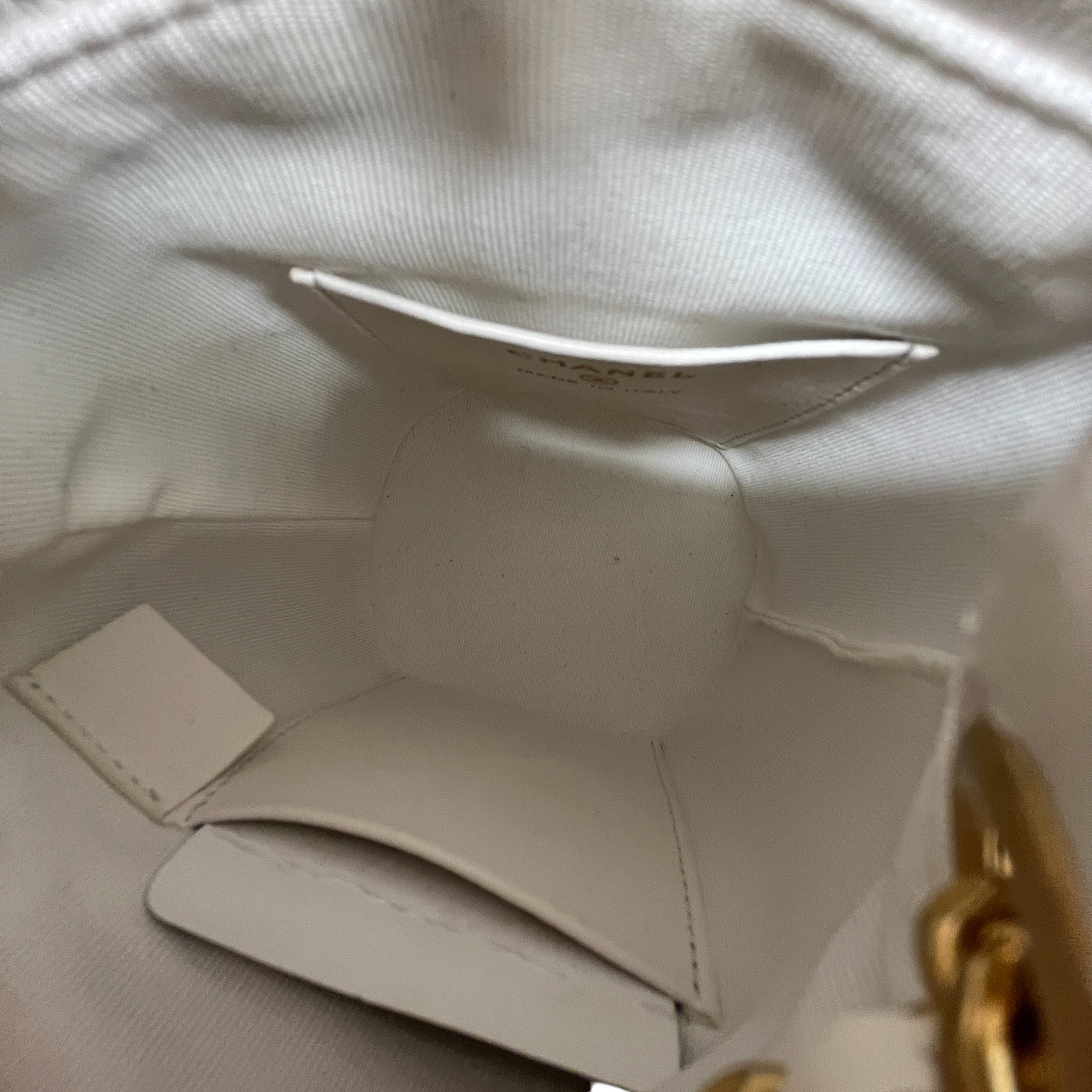 Women's Nauticoco Quilted Shiny Lambskin Mini Bucket Handbag White