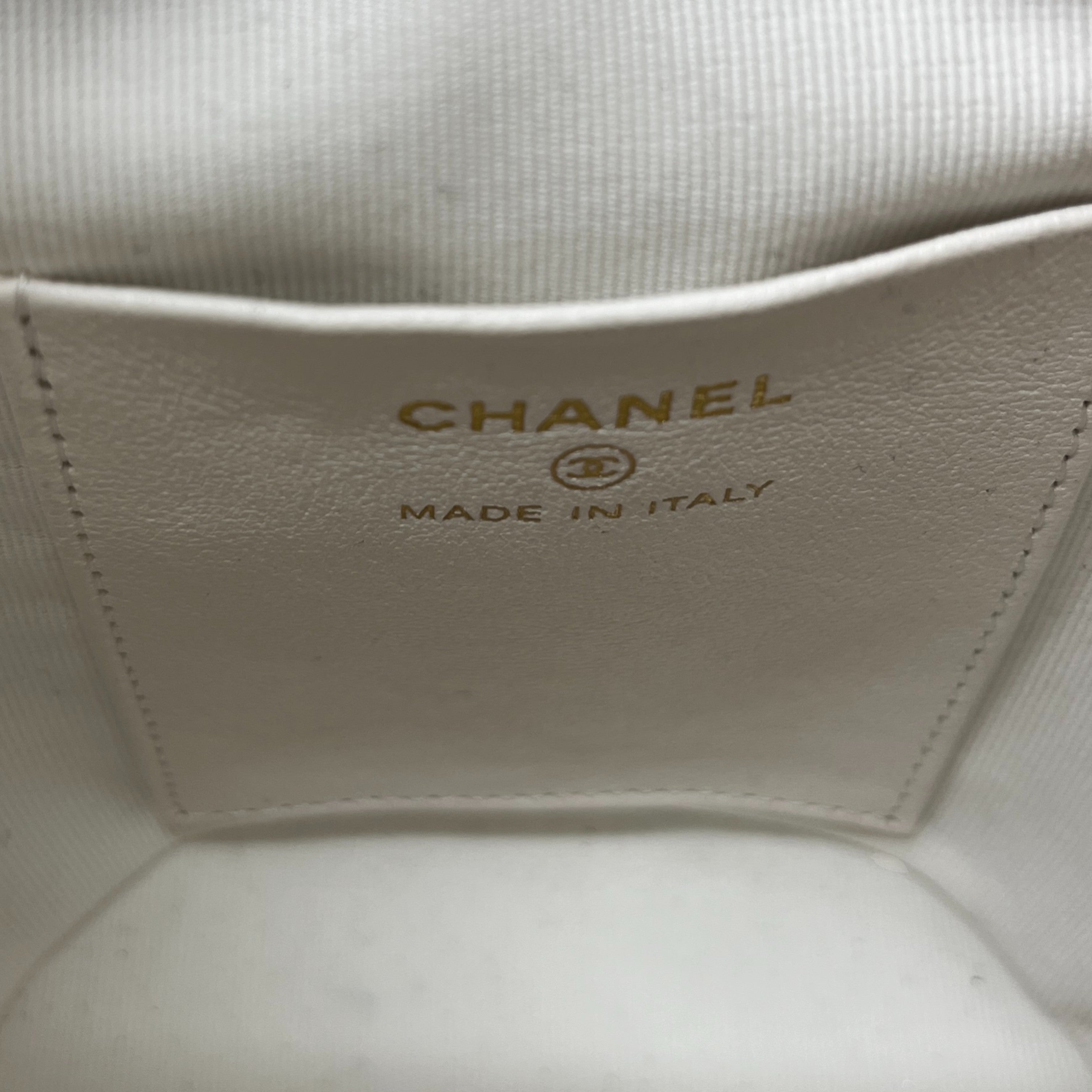 Women's Nauticoco Quilted Shiny Lambskin Mini Bucket Handbag White