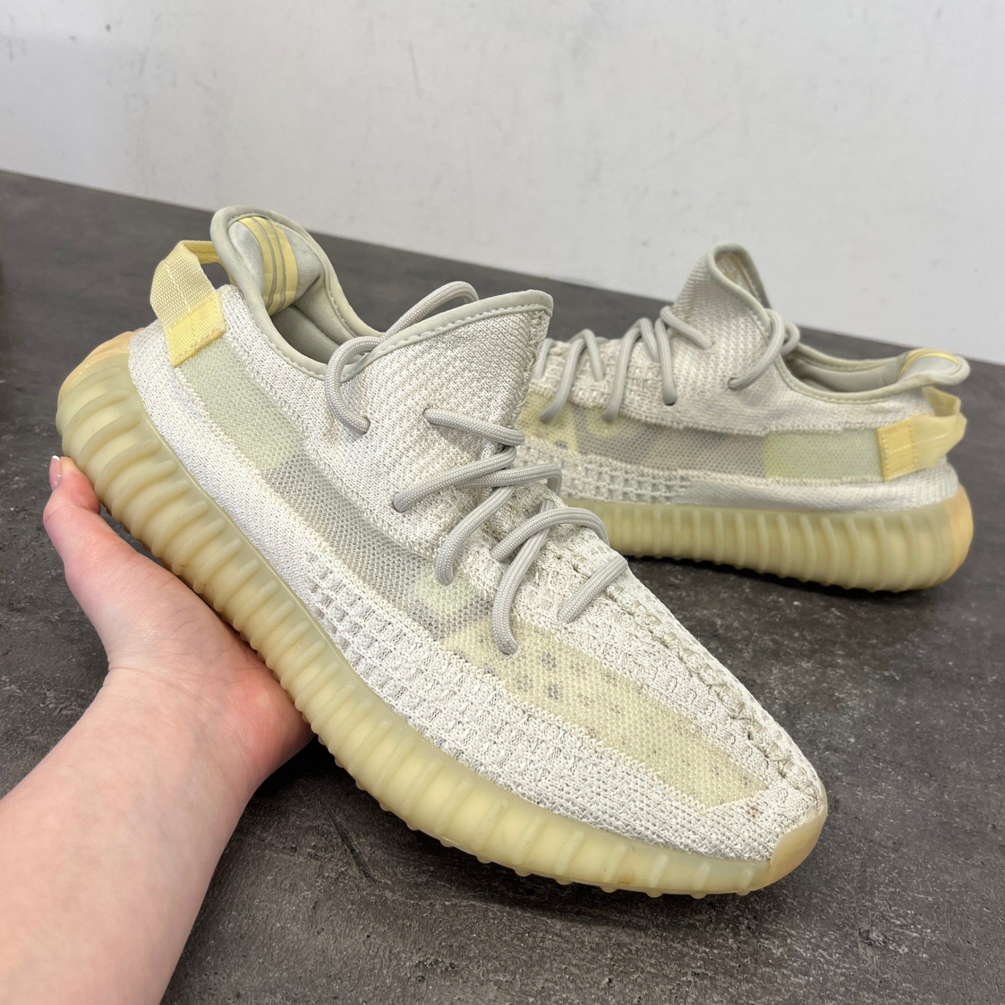 Men's Boost 350 V2 Low Trainers White Size EU 44.5 / UK 10.5