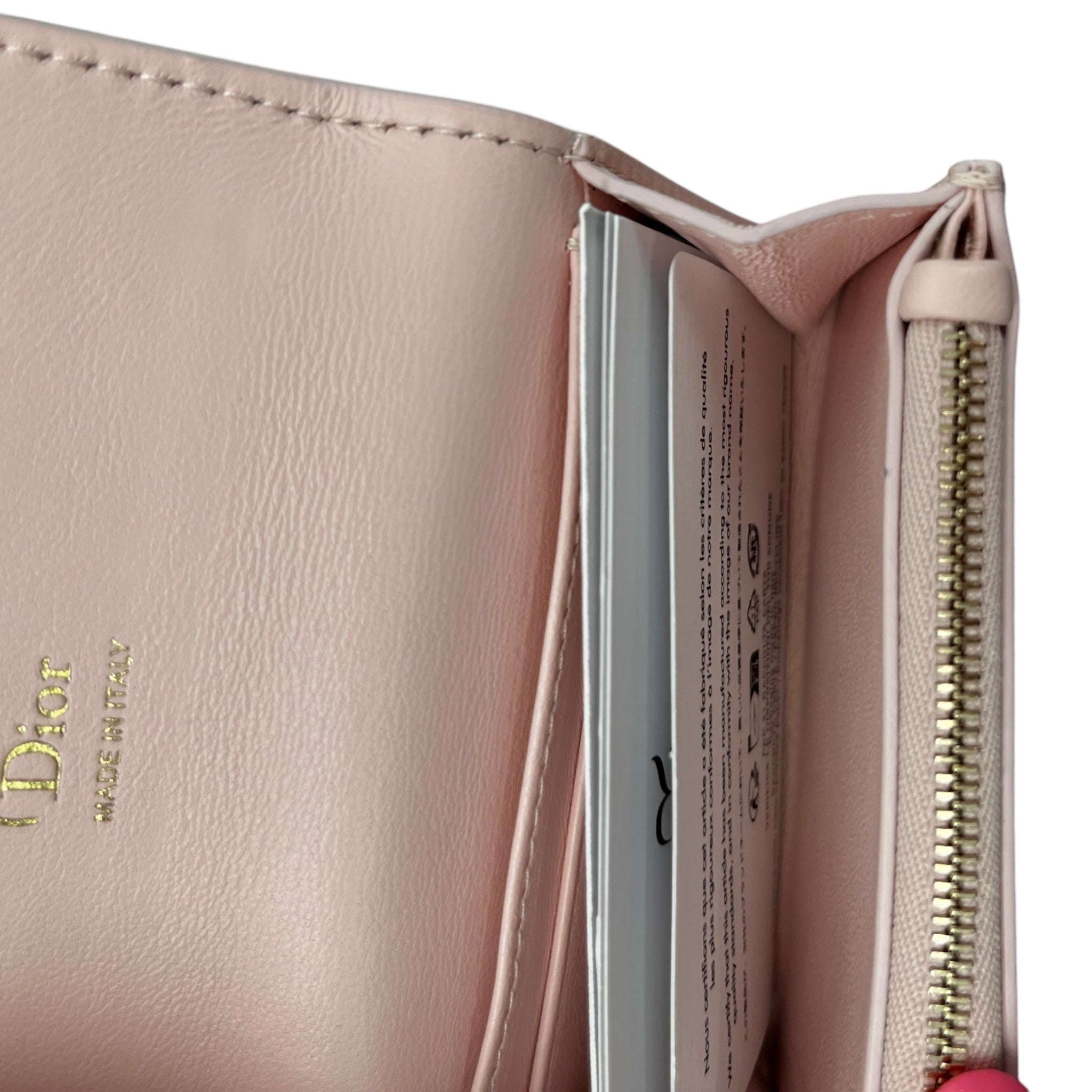 Women's Dioramour Dahlia Wallet Pink