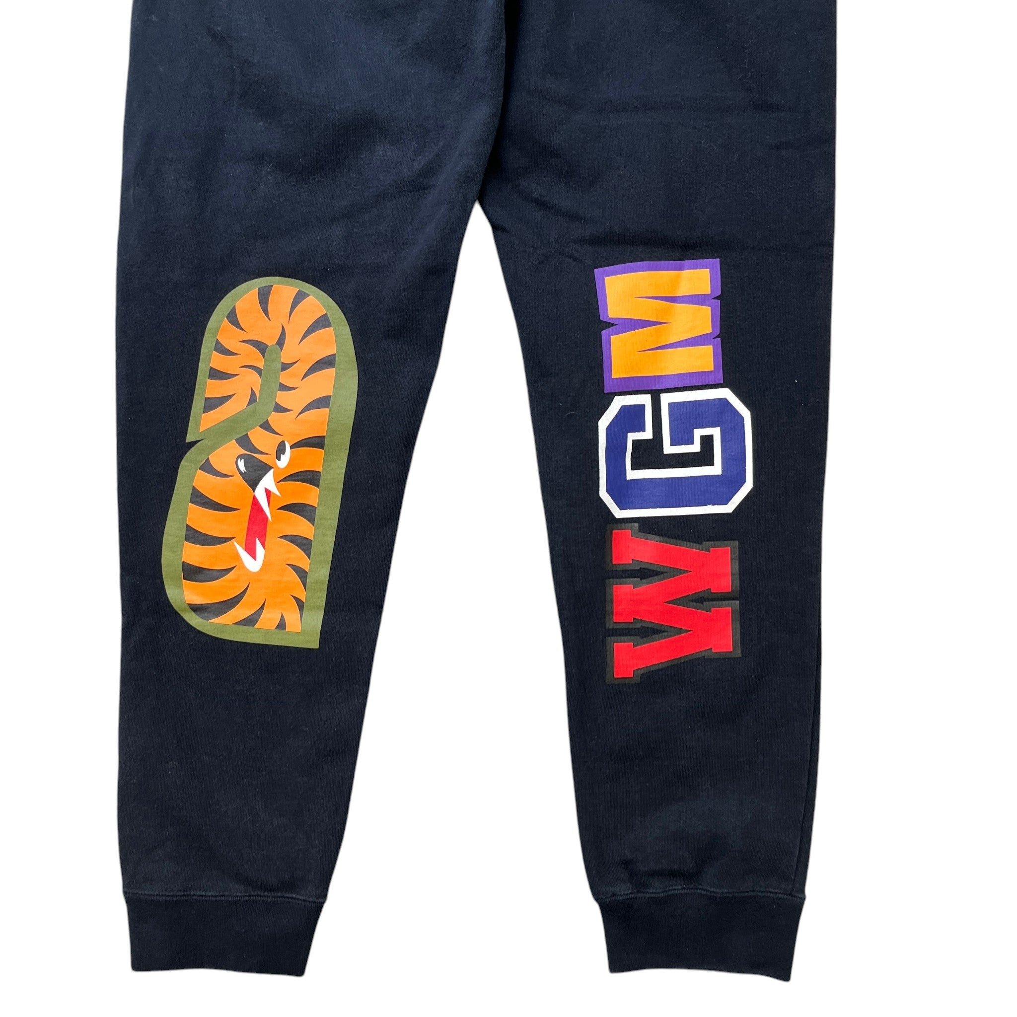 Men's Shark Joggers Black Size M
