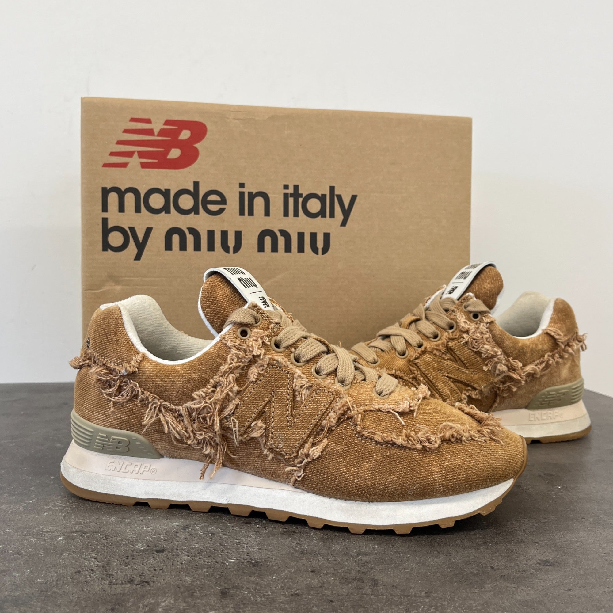 Women's X New Balance 574 Low Trainers Brown Size EU 37.5 / UK 4.5
