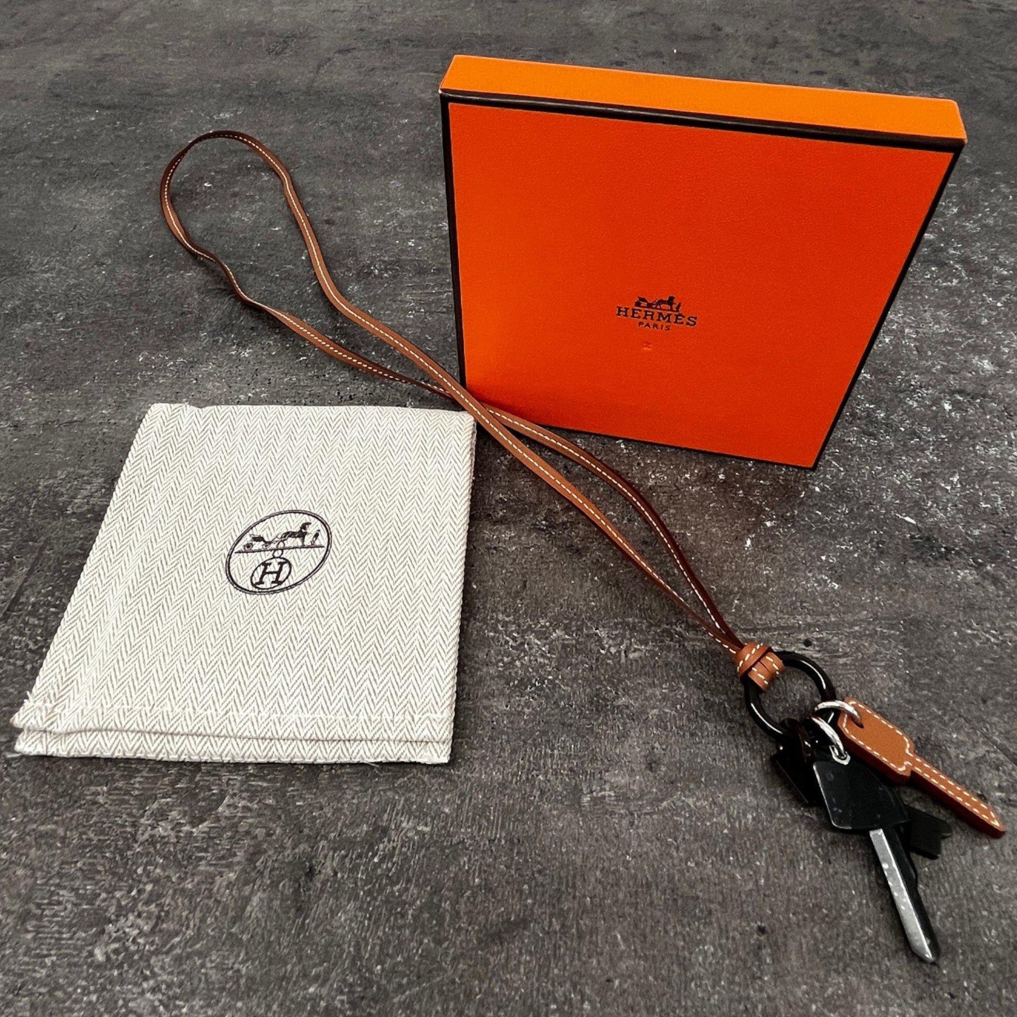 Men's Cles Long Necklace Brown
