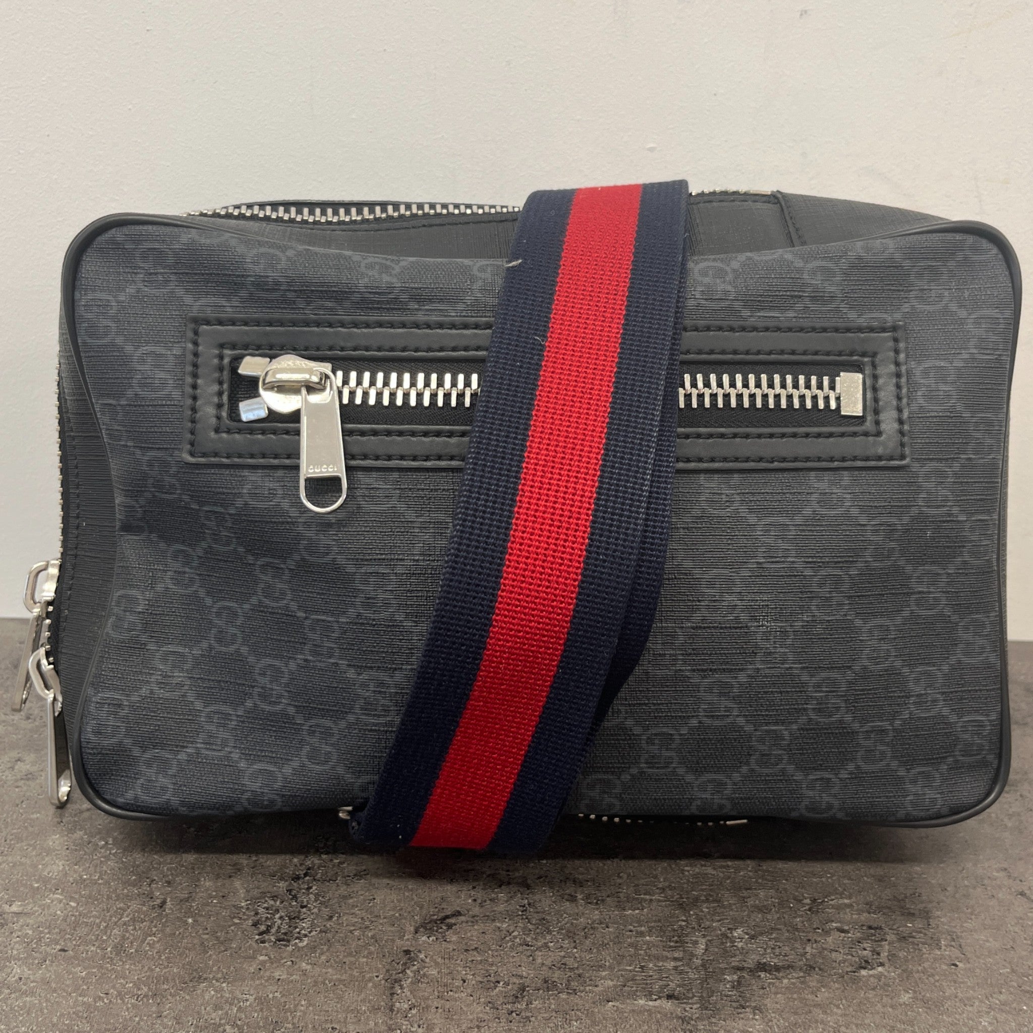 Men's Gg Supreme Sling Belt Bag Black