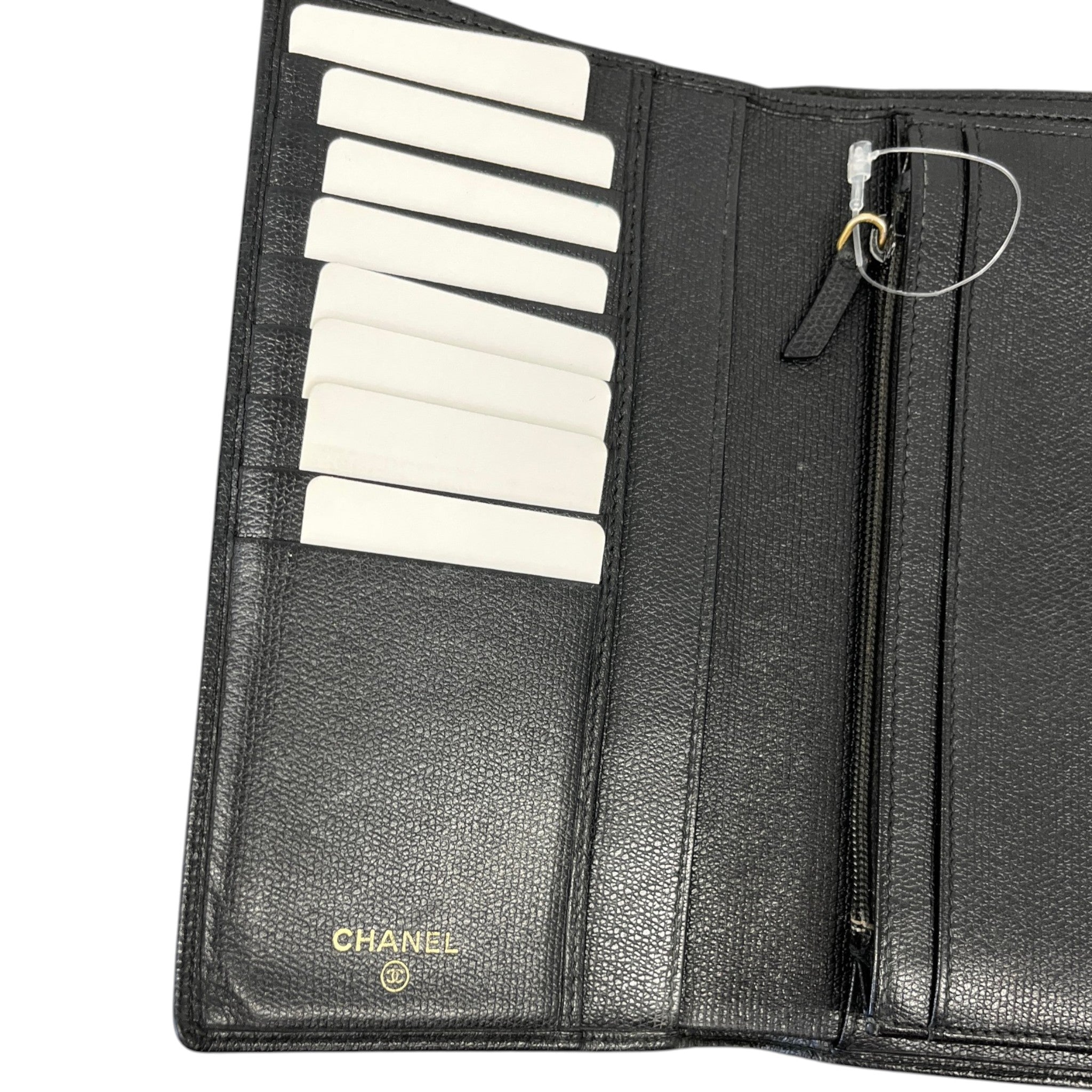 Women's Vintage Coco Button Wallet Black