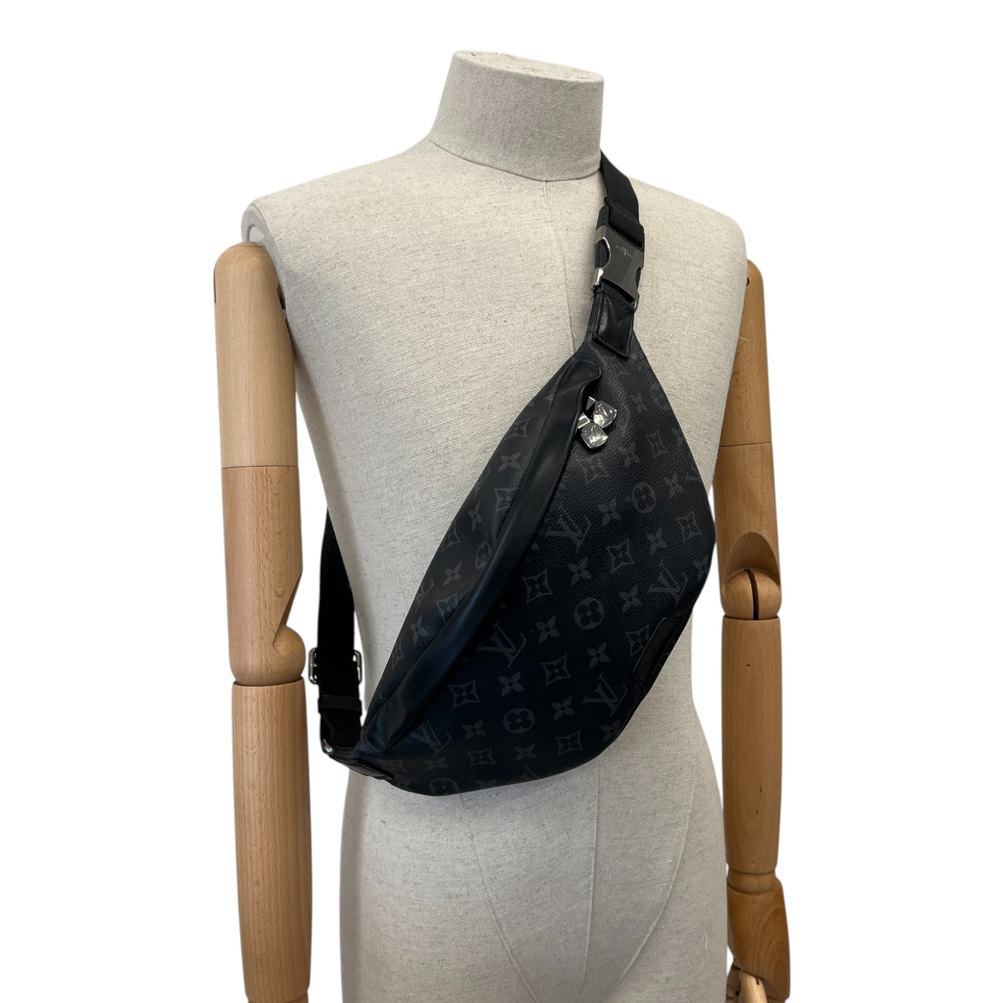 Men's Monogram Eclipse Discovery Pm Belt Bag Black