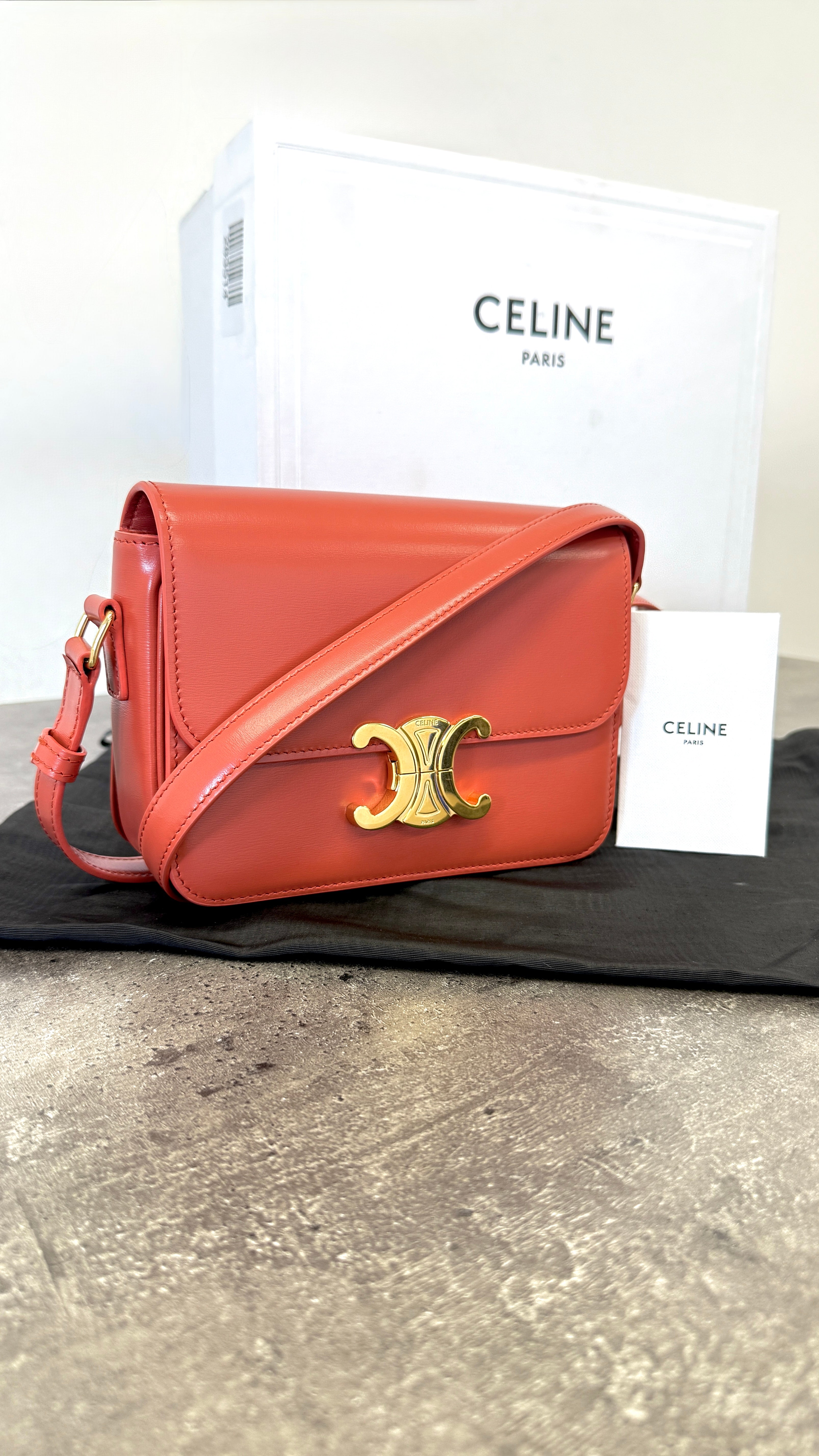 Women's Teen Triomphe Bag Red
