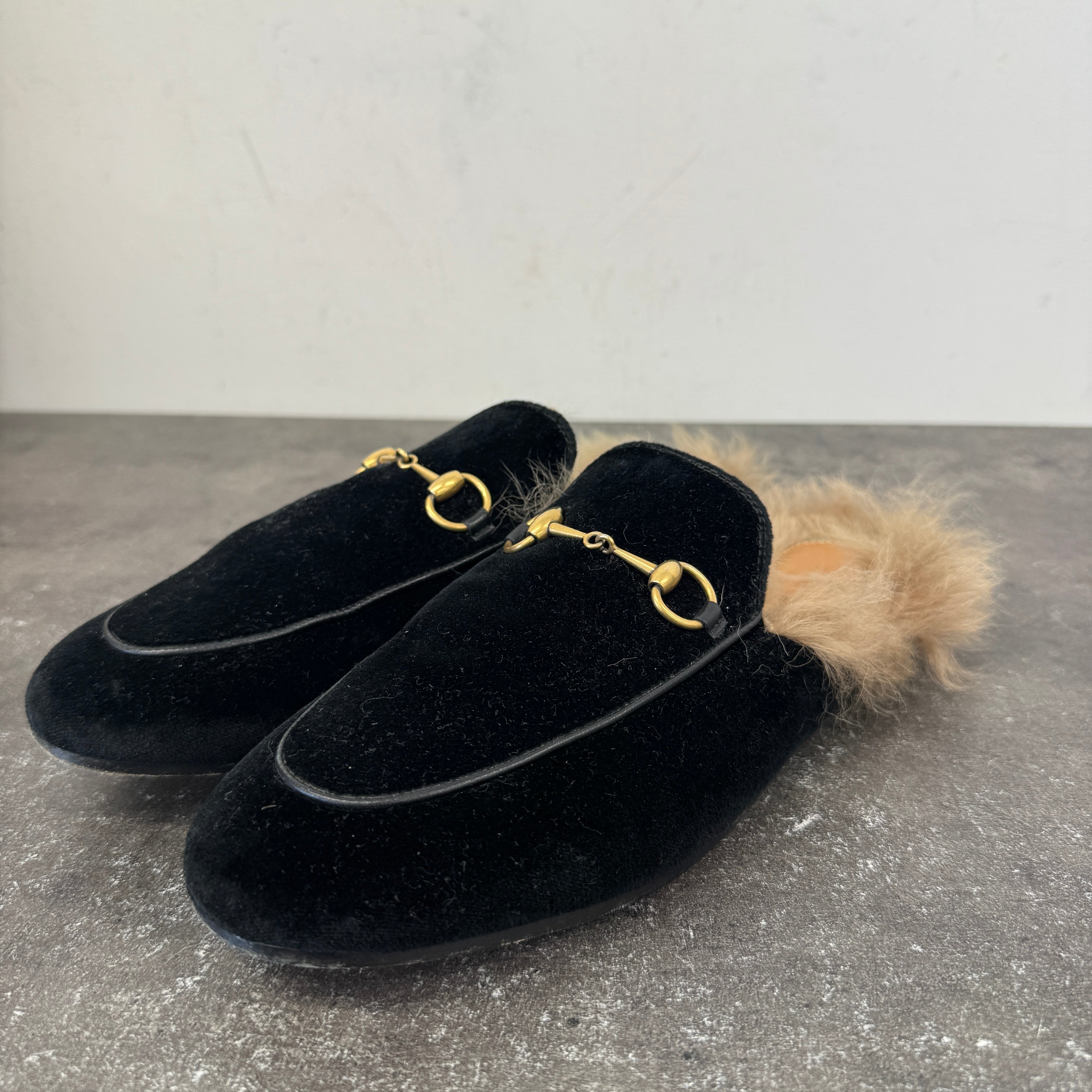 Women's Princetown Fur Loafers Black Size EU 39 / UK 6
