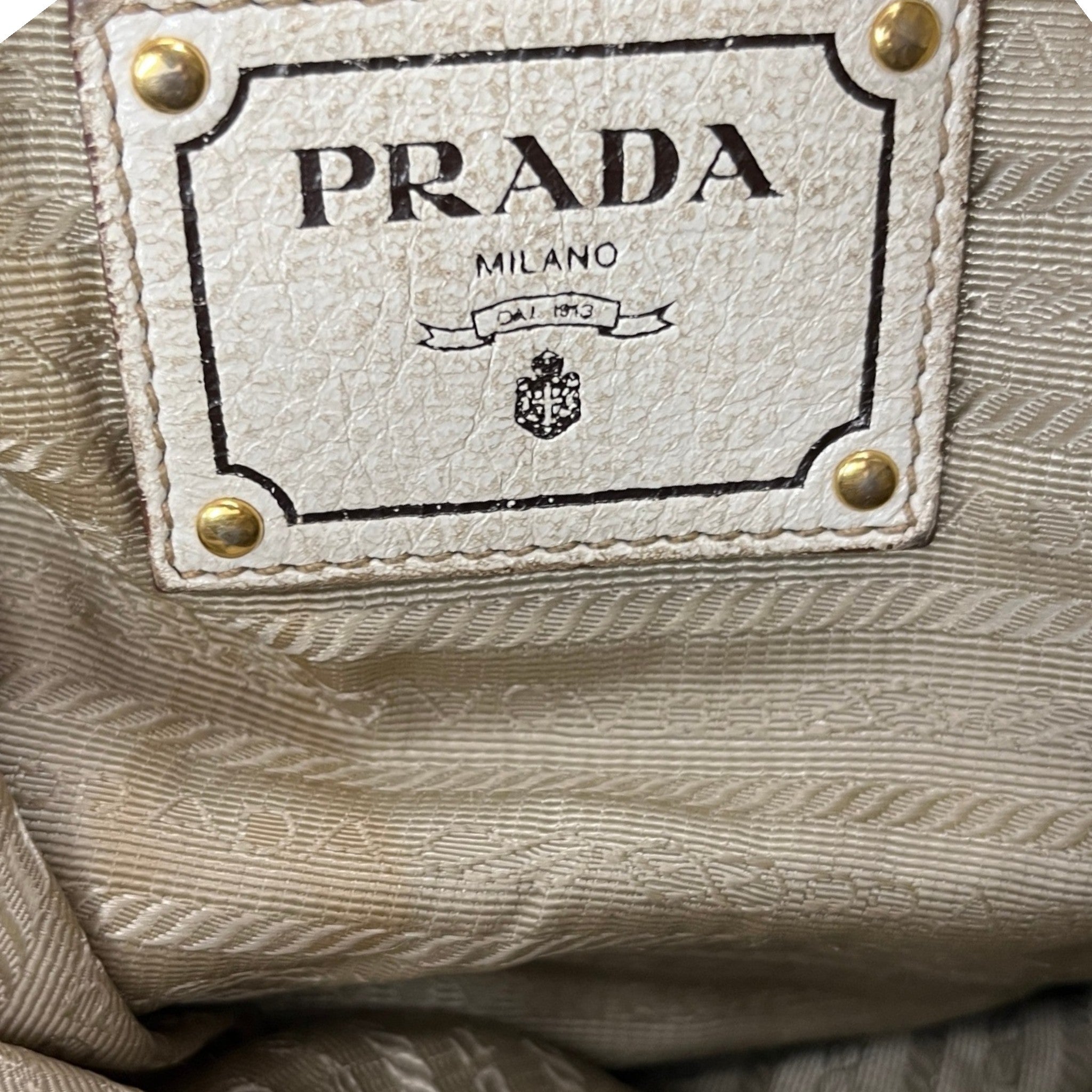 Women's Cervo Lux Chain B Bag Beige